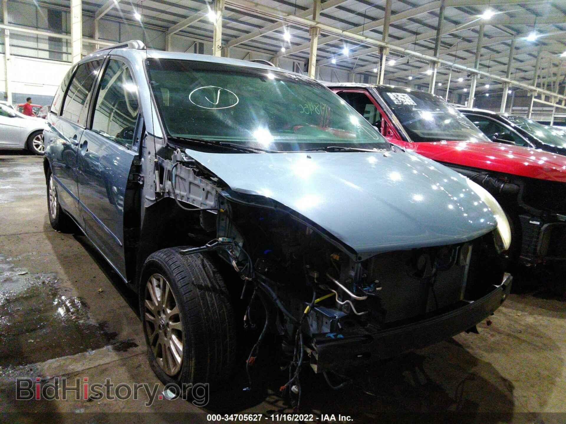 Фотография 00DZK22C19S225364 - TOYOTA SIENNA 2009
