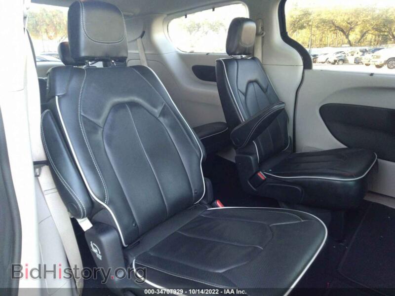2022 Chrysler PACIFICA (VIN 2C4RC1GG5NR114709) — фото 8 из 11
