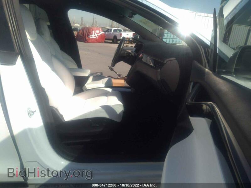 2019 Tesla MODEL X (VIN 5YJXCAE47KF188768) — фото 5 из 11