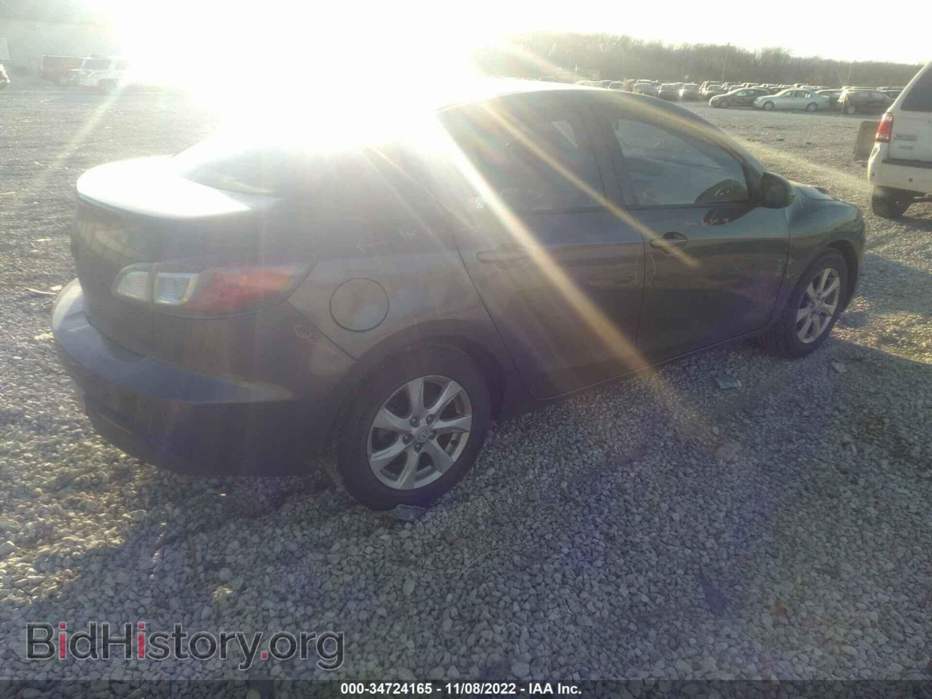 2011 MAZDA MAZDA3 - VIN: JM1BL1VG7B1384190 - Фото 4