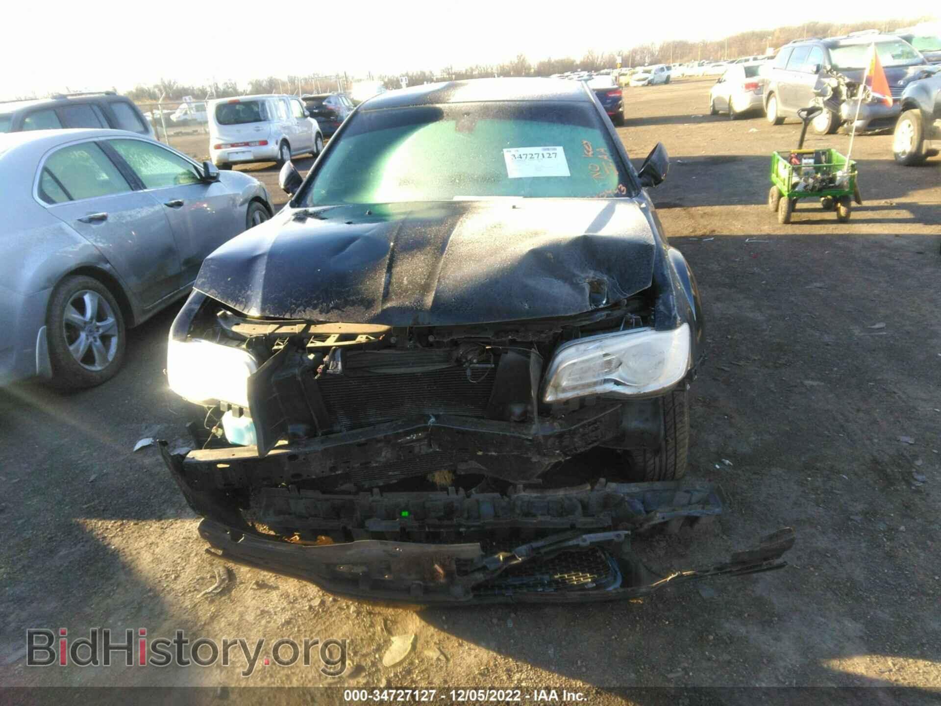 2018 CHRYSLER 300 - VIN: 2C3CCAAG2JH340743 - Фото 6