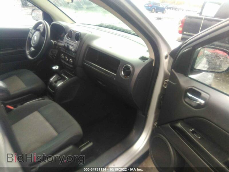 2011 Jeep COMPASS (VIN 1J4NT1FA3BD159913) — photo 5 of 11