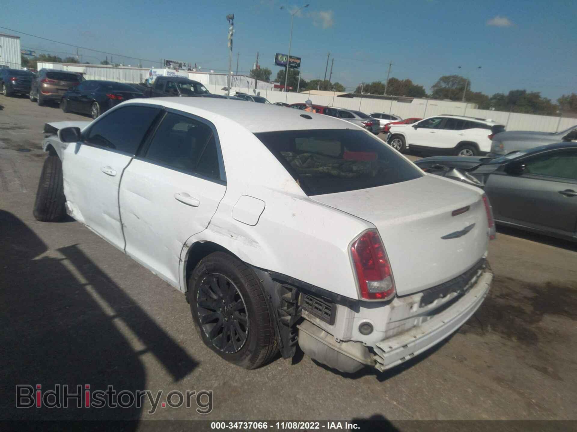 2014 CHRYSLER 300 - VIN: 2C3CCAAG2EH255570 - Фото 3
