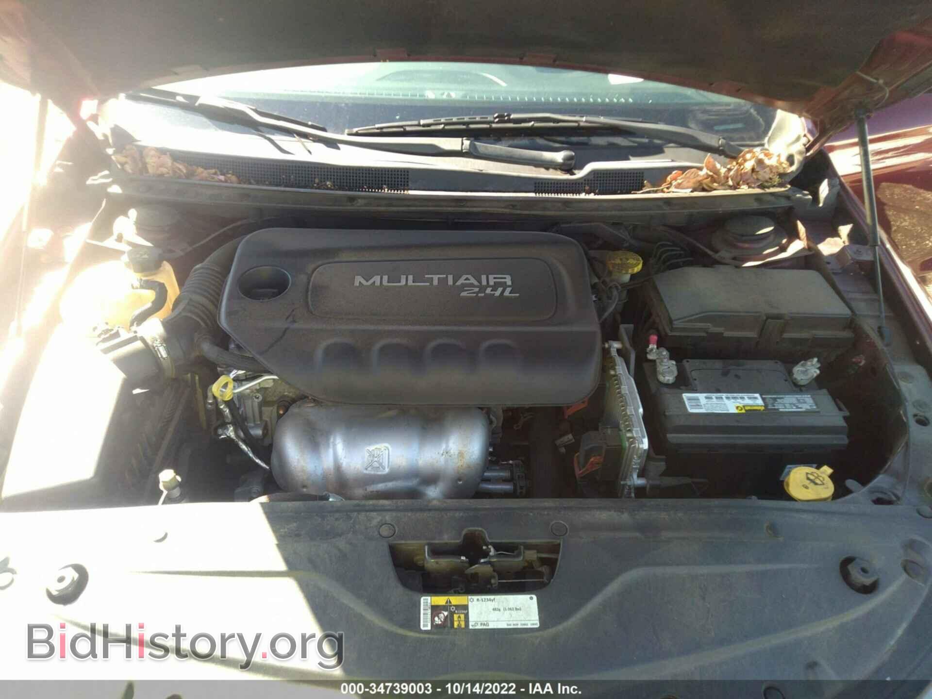 2016 CHRYSLER 200 - VIN: 1C3CCCAB0GN184833 - Фото 10