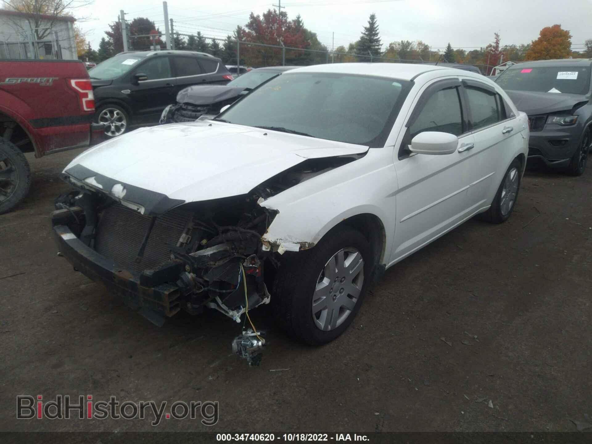 2012 CHRYSLER 200 - VIN: 1C3CCBAB4CN271798 - Фото 2