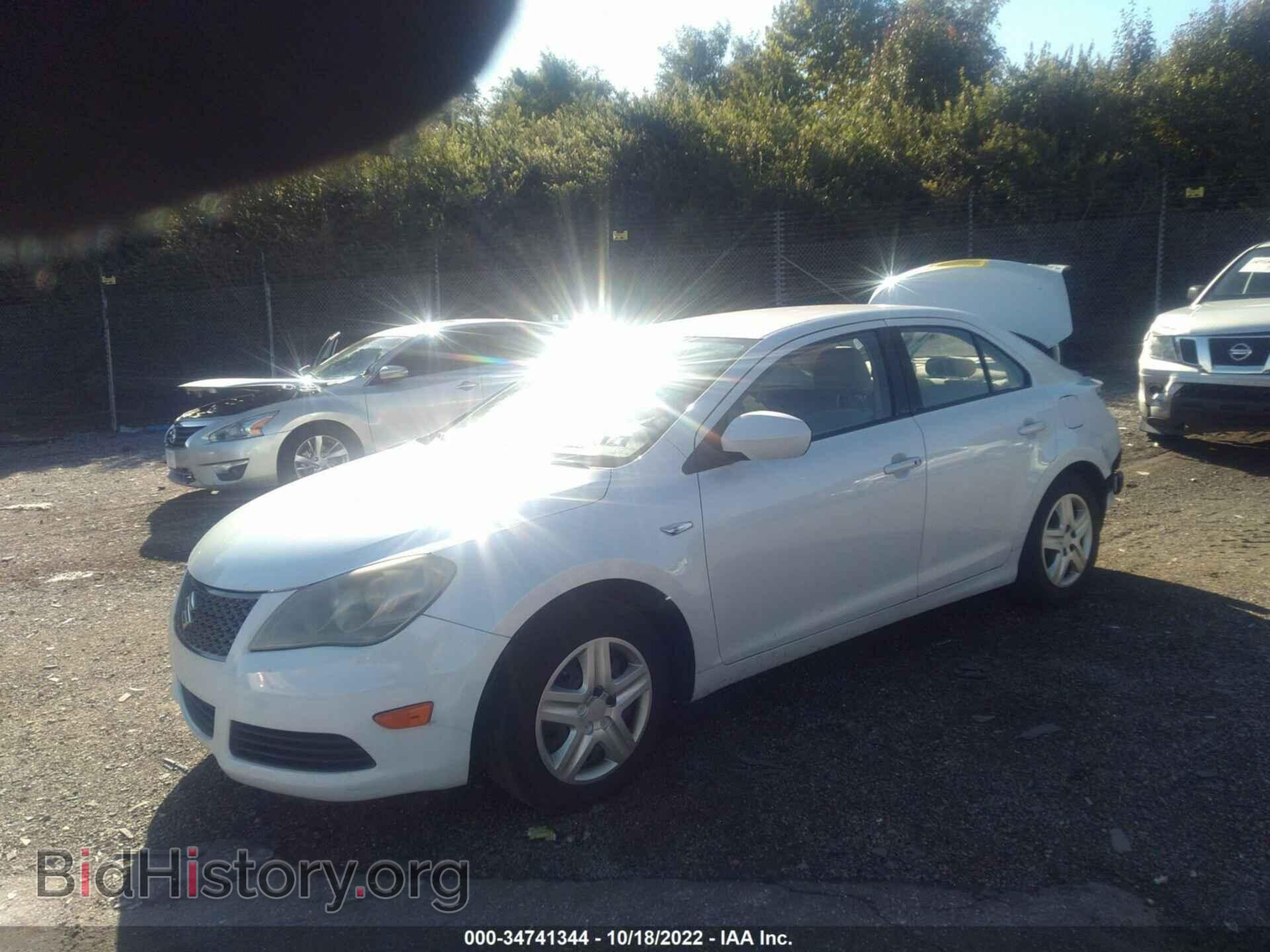 2011 SUZUKI KIZASHI - VIN: JS2RE9A18B6110143 - Фото 2