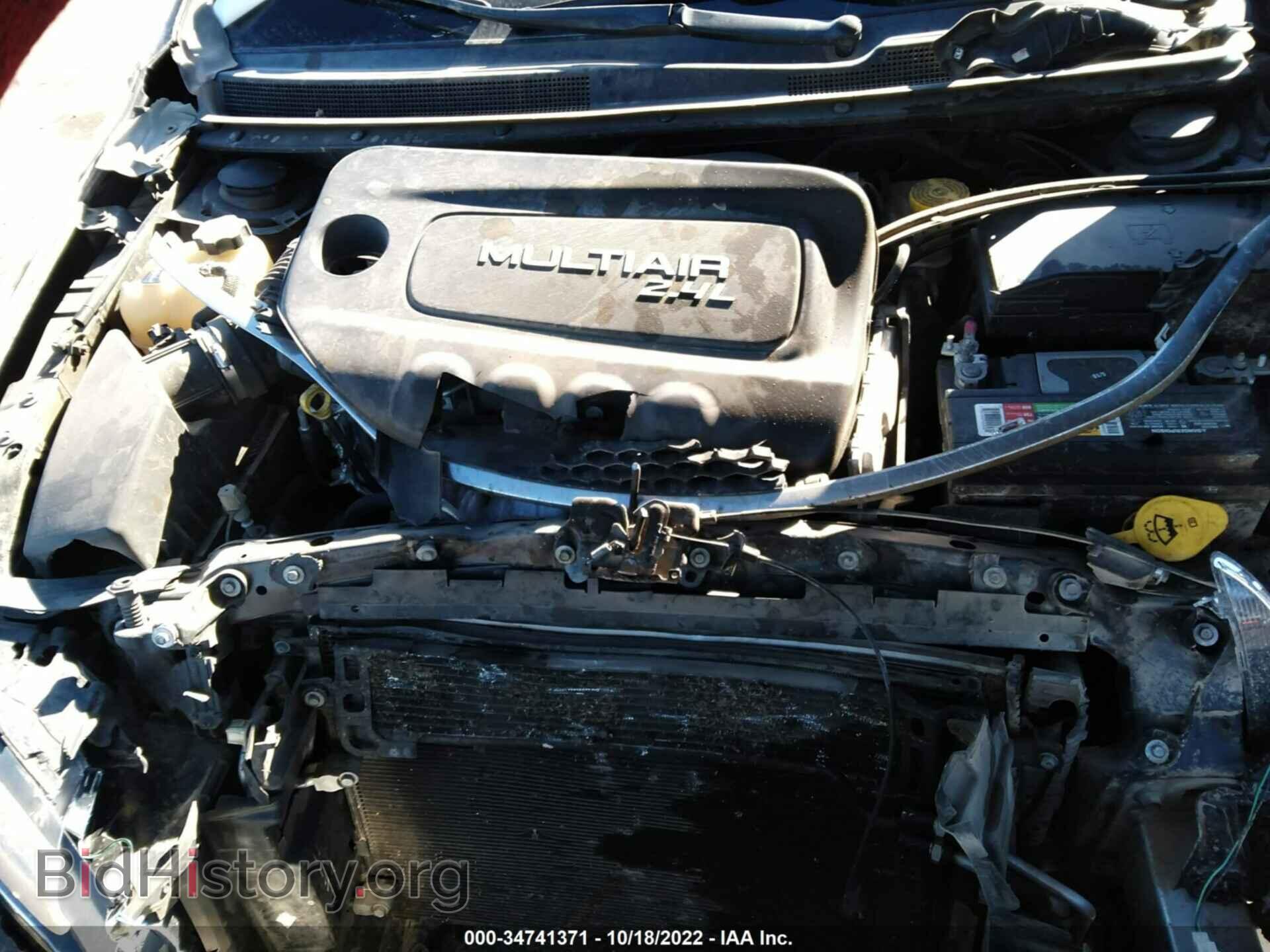 2016 CHRYSLER 200 - VIN: 1C3CCCAB2GN138002 - Фото 10