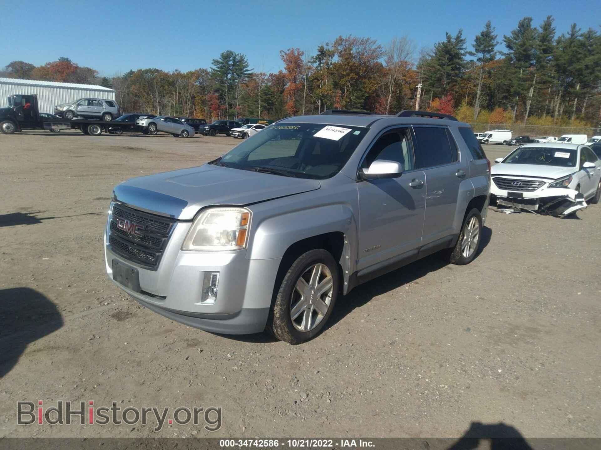 2010 GMC TERRAIN - VIN: 2CTFLEEW8A6231155 - Photo 2