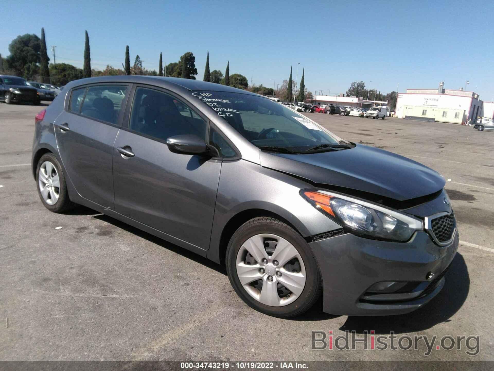 Photo KNAFK5A87G5651142 - KIA FORTE 5-DOOR 2016