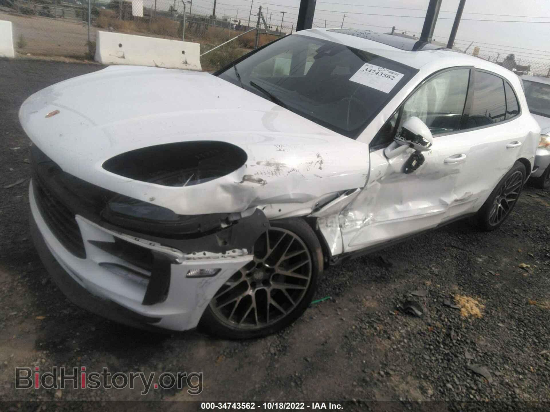 2020 PORSCHE MACAN - VIN: WP1AB2A52LLB35972 - Фото 2