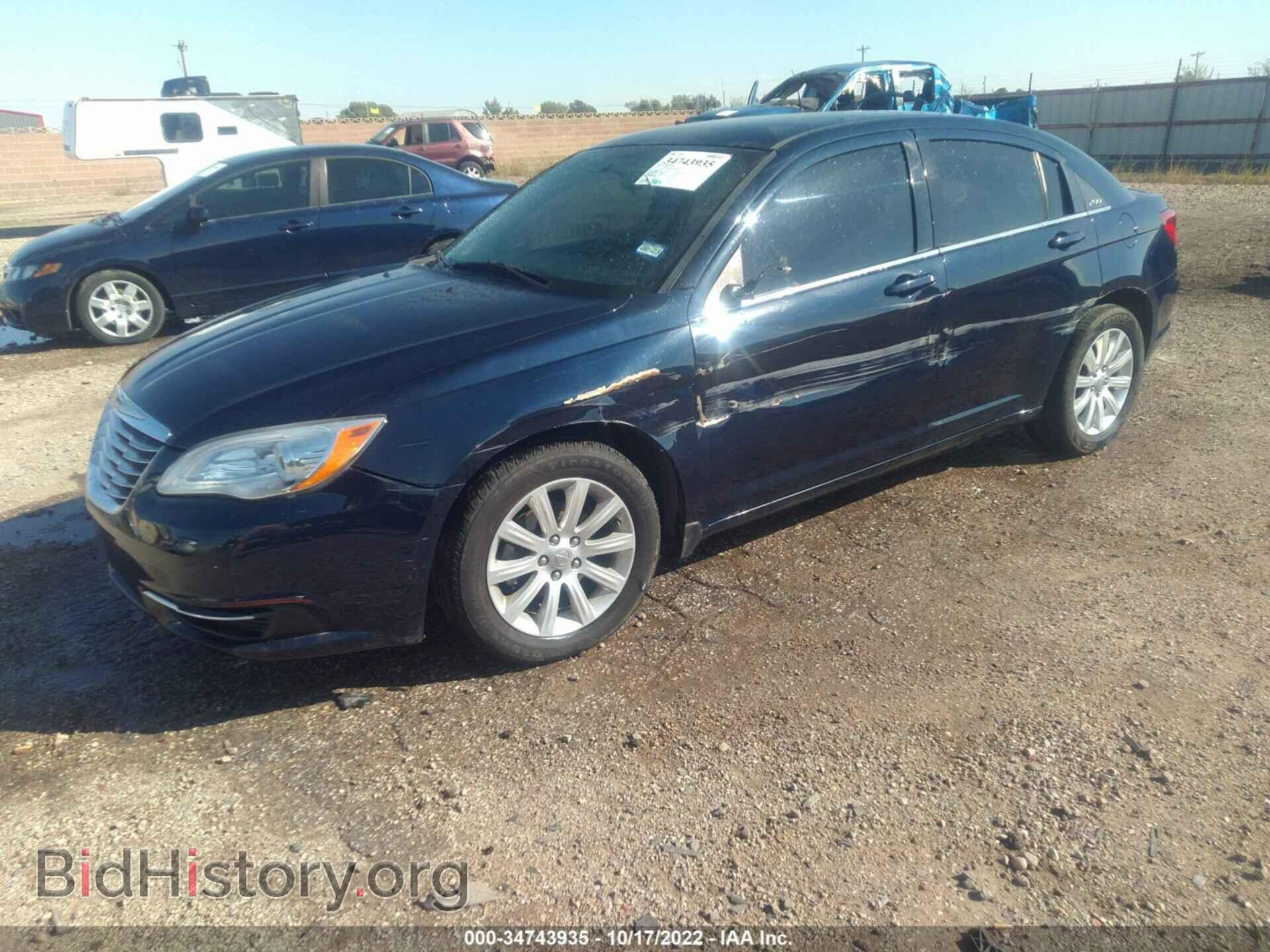 2013 CHRYSLER 200 - VIN: 1C3CCBBB0DN654766 - Фото 2