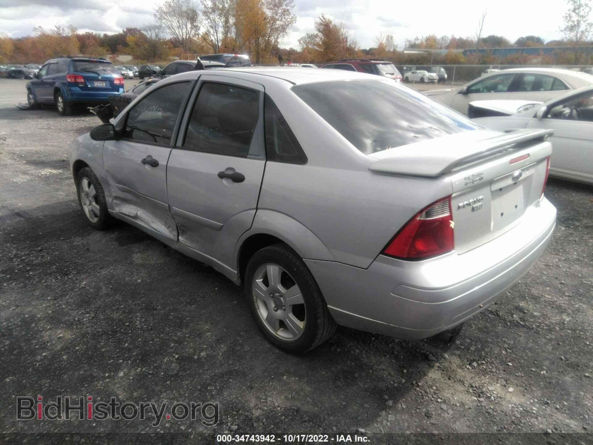 2007 FORD FOCUS - VIN: 1FAHP34N37W348152 - Фото 3