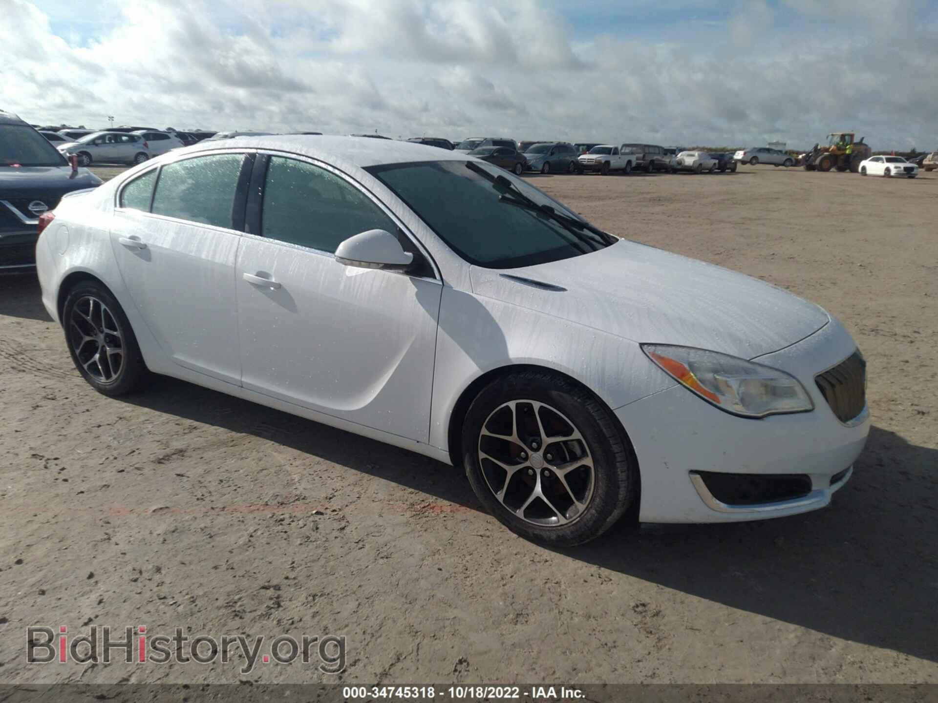 Photo 2G4GL5EX8H9101762 - BUICK REGAL 2017