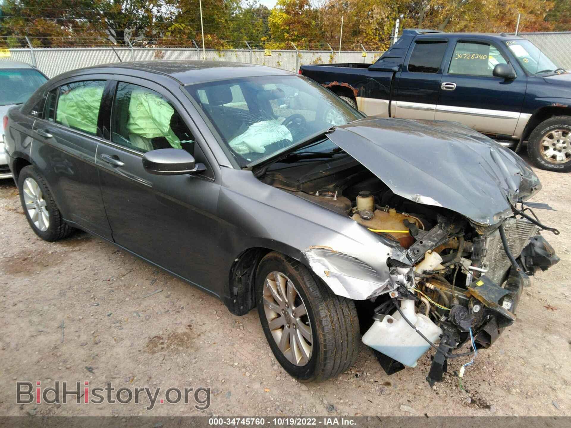 Фотография 1C3CCBBG3DN585115 - CHRYSLER 200 2013