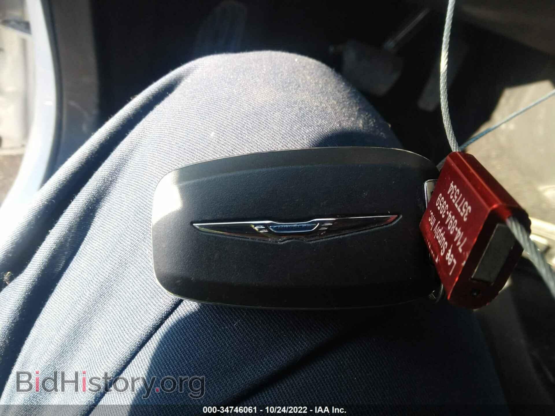 2018 CHRYSLER PACIFICA - VIN: 2C4RC1BG1JR362392 - Photo 11