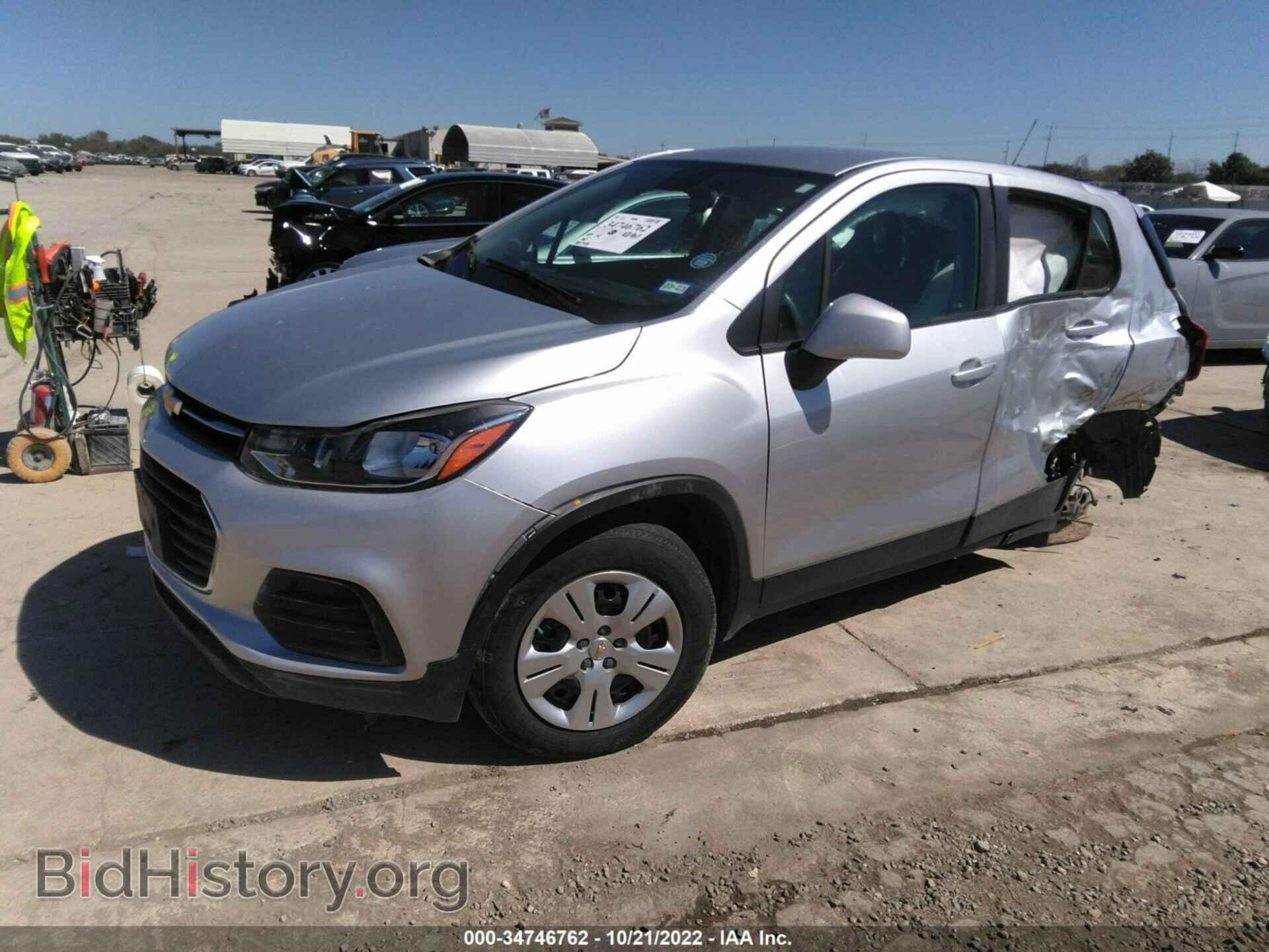 2018 CHEVROLET TRAX - VIN: KL7CJKSB4JB715645 - Фото 2
