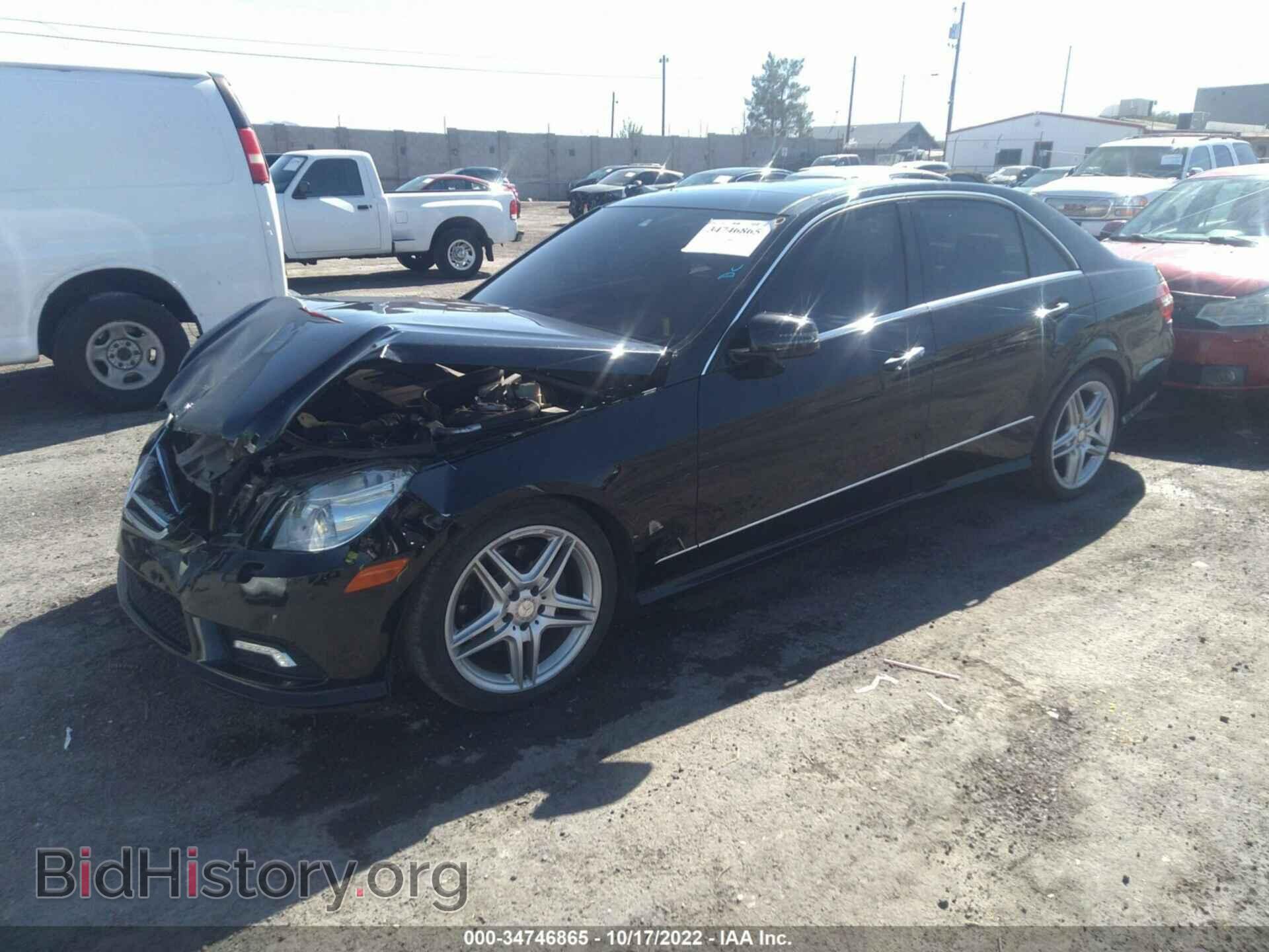 2011 MERCEDES-BENZ E-CLASS - VIN: WDDHF5GB4BA498700 - Фото 2