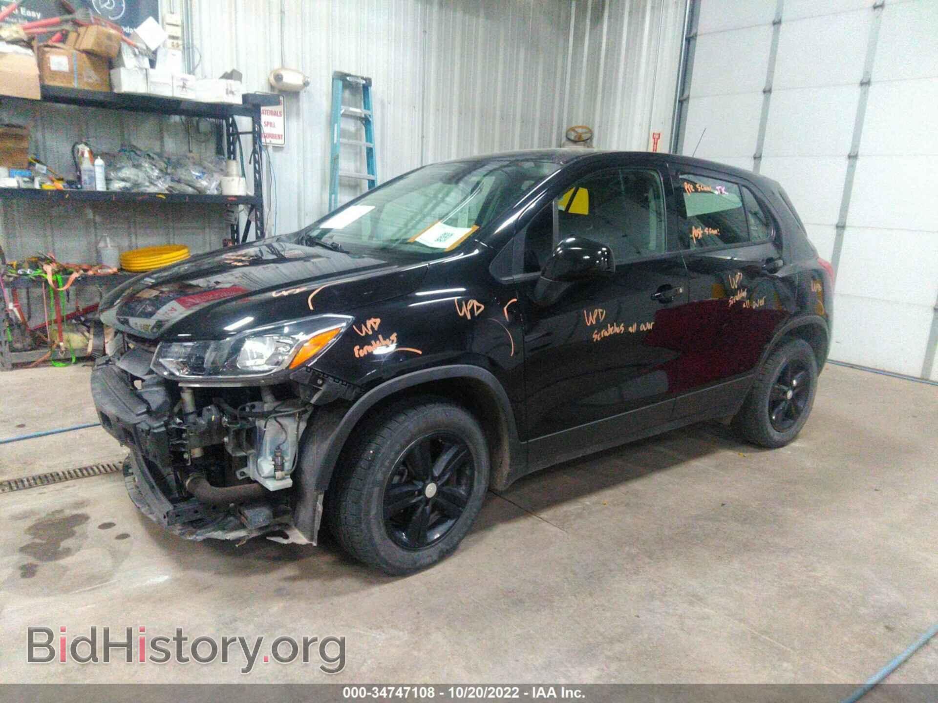 2019 CHEVROLET TRAX - VIN: 3GNCJKSB2KL347685 - Фото 2