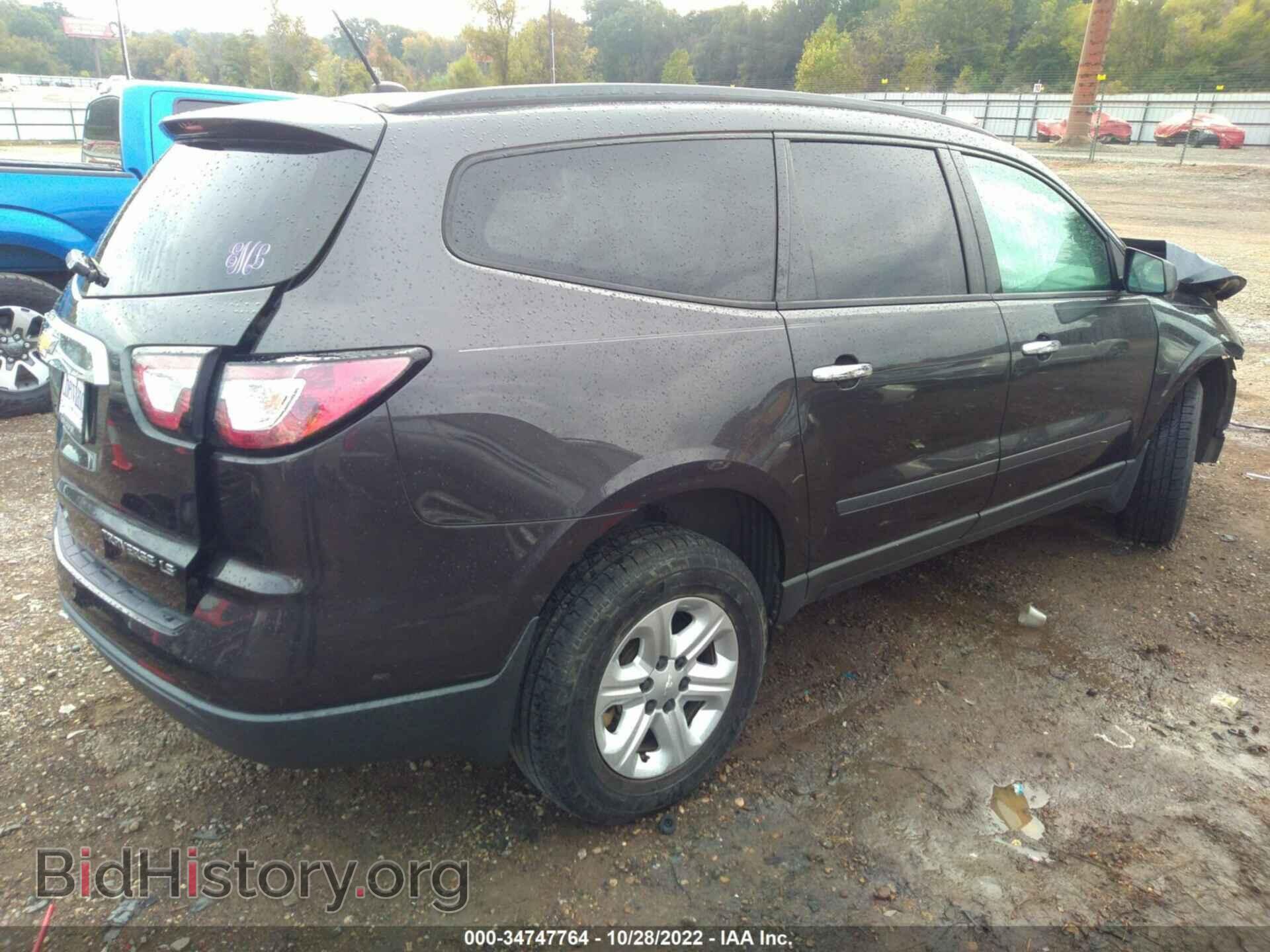 2015 CHEVROLET TRAVERSE - VIN: 1GNKRFKD3FJ388918 - Фото 4