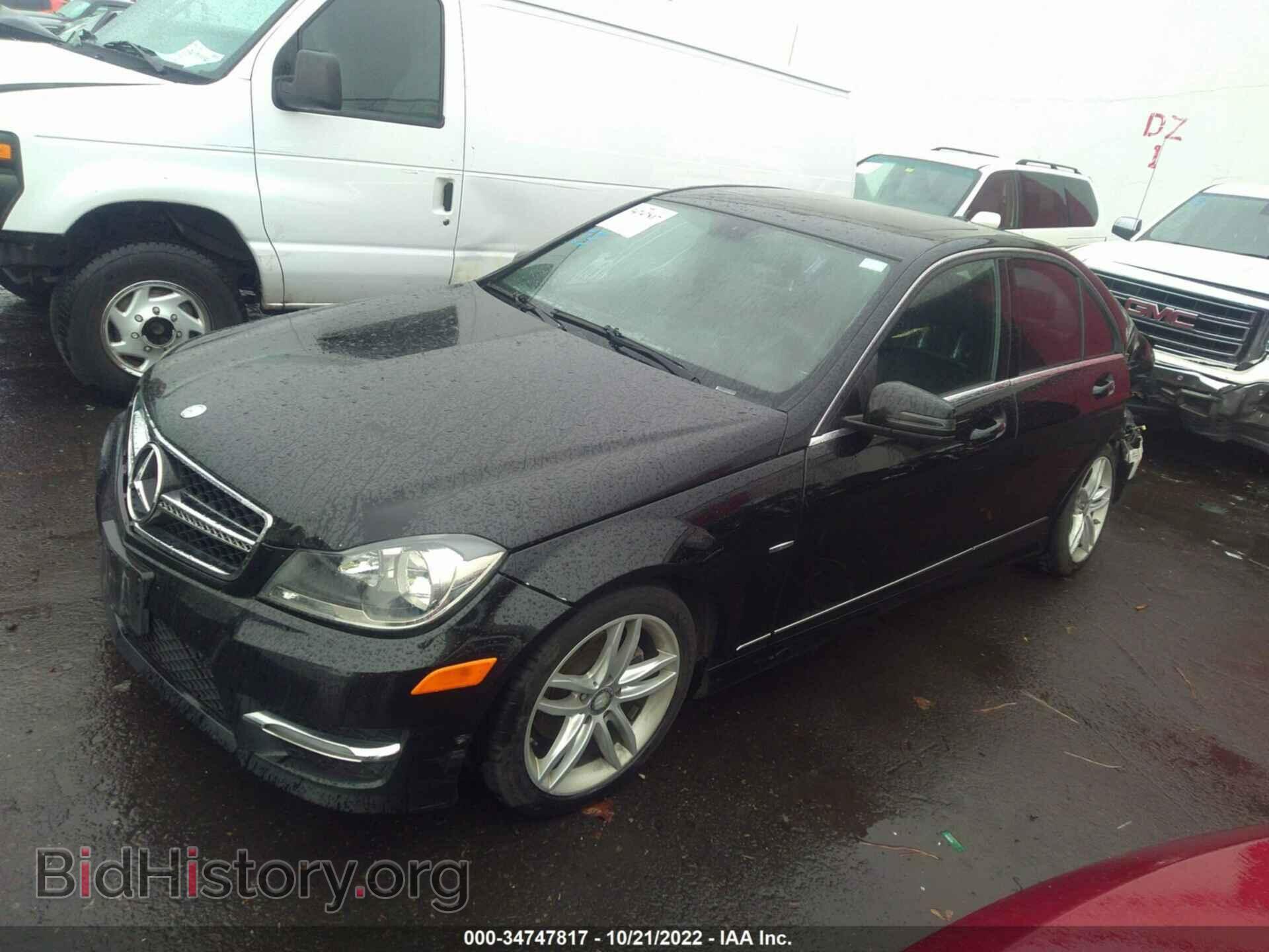 2012 MERCEDES-BENZ C-CLASS - VIN: WDDGF4HB8CR209499 - Фото 2