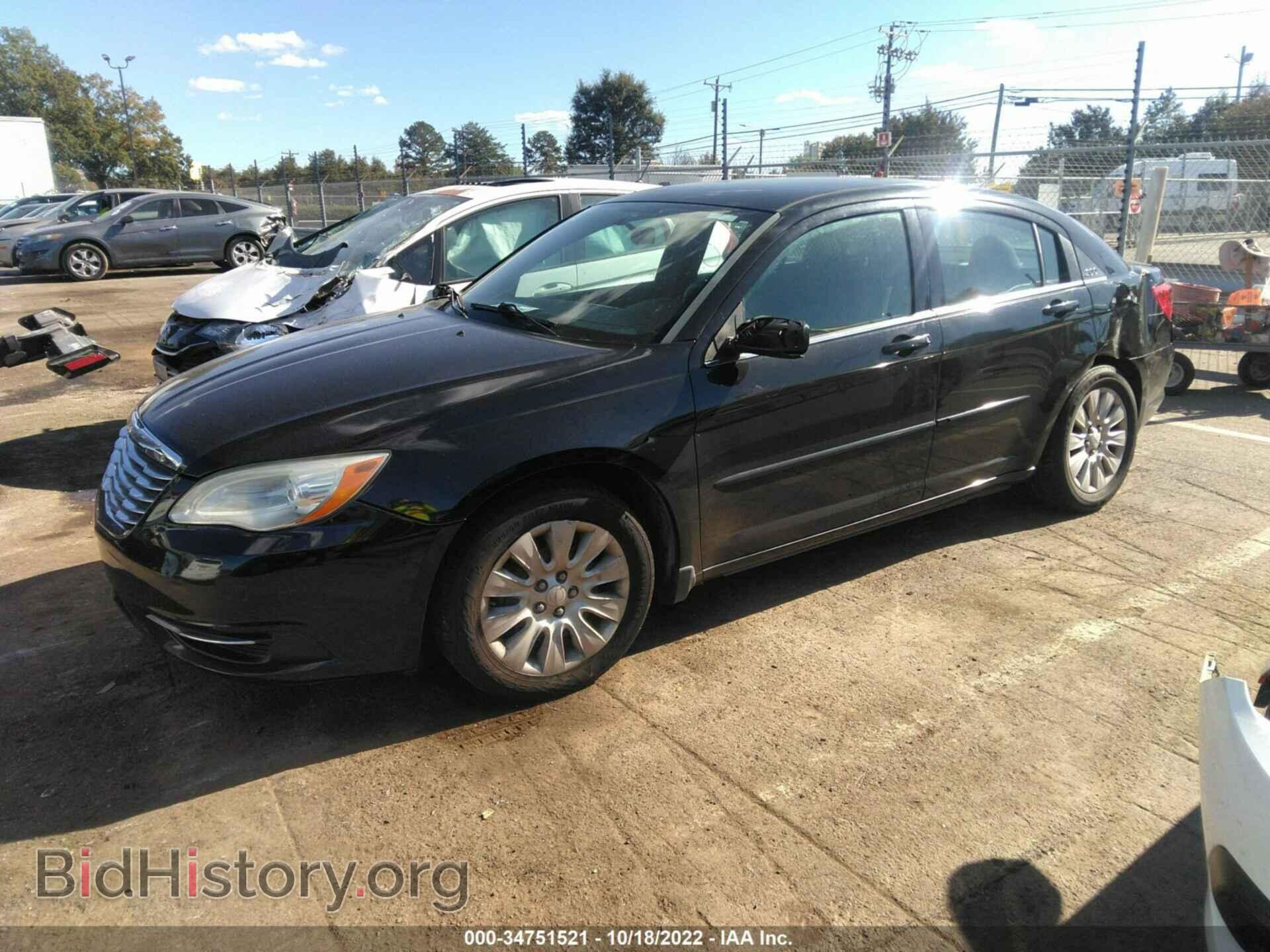 2013 CHRYSLER 200 - VIN: 1C3CCBAB6DN558982 - Photo 2