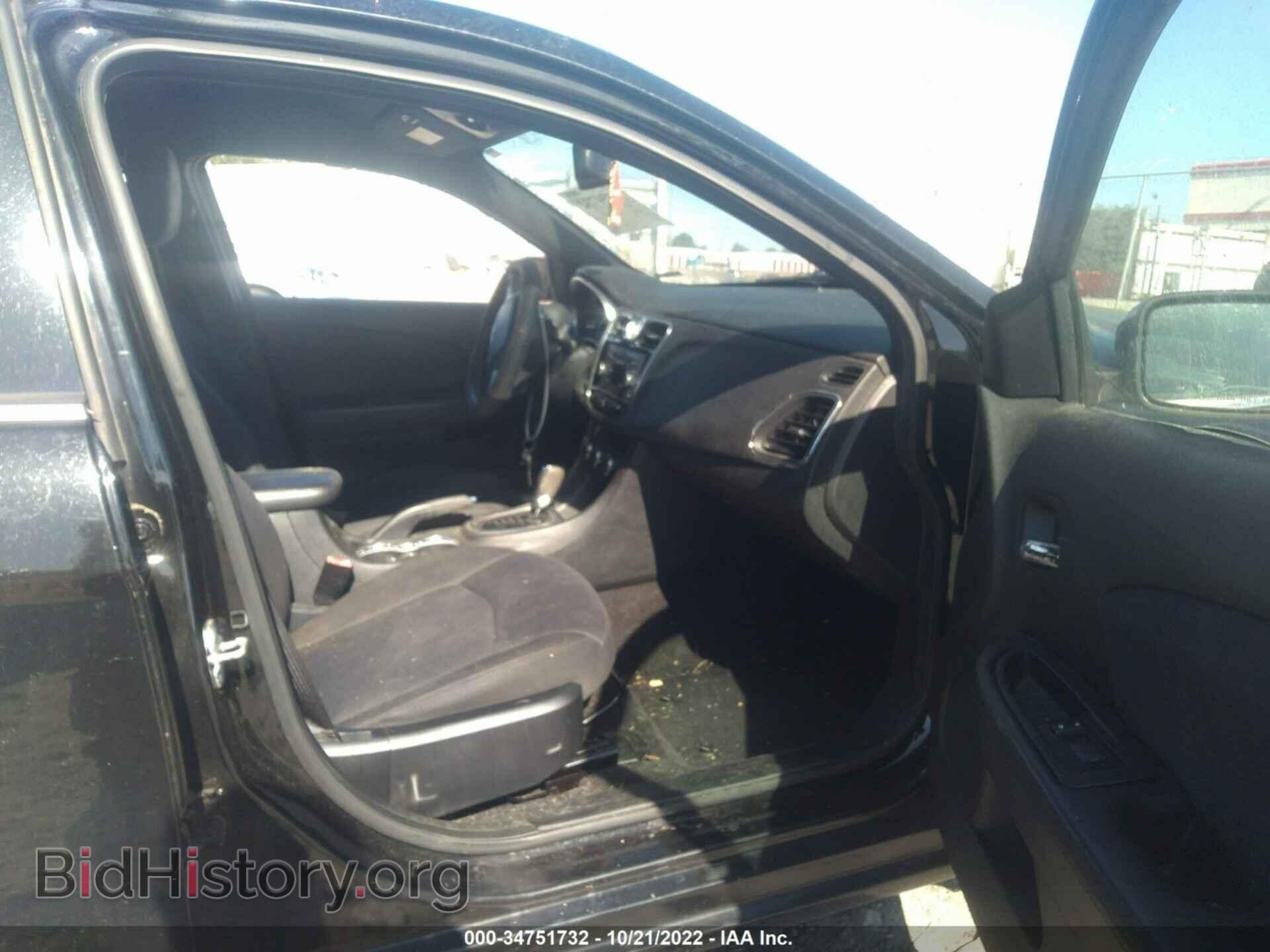 2012 CHRYSLER 200 - VIN: 1C3CCBBG4CN306852 - Фото 5