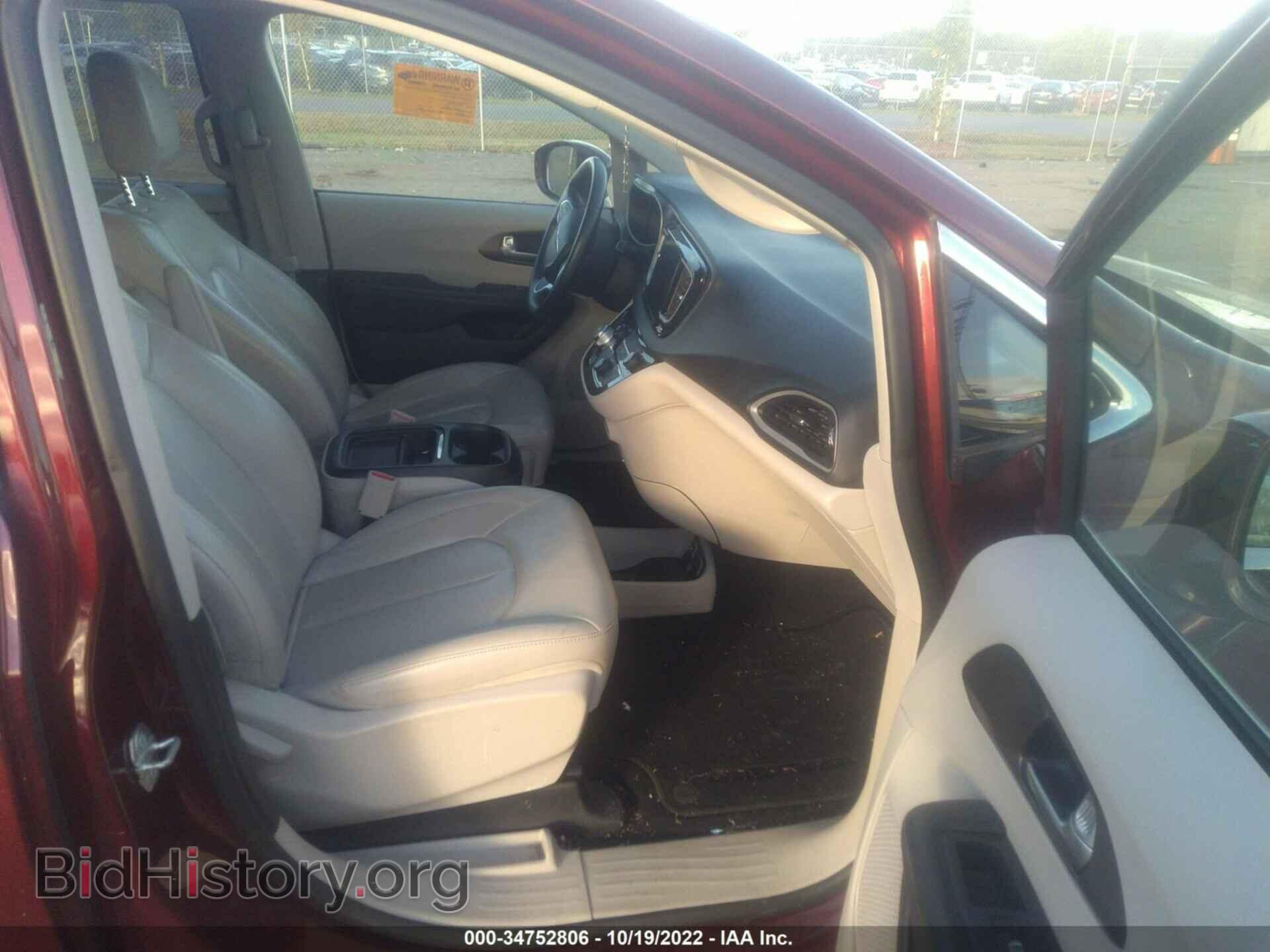 2017 CHRYSLER PACIFICA - VIN: 2C4RC1BGXHR823602 - Фото 5
