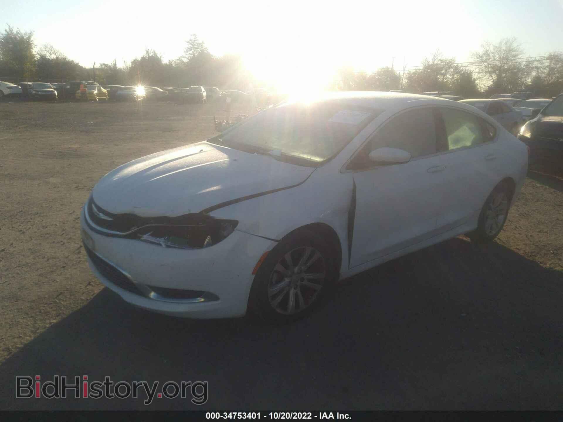 2015 CHRYSLER 200 - VIN: 1C3CCCAB8FN658817 - Фото 2