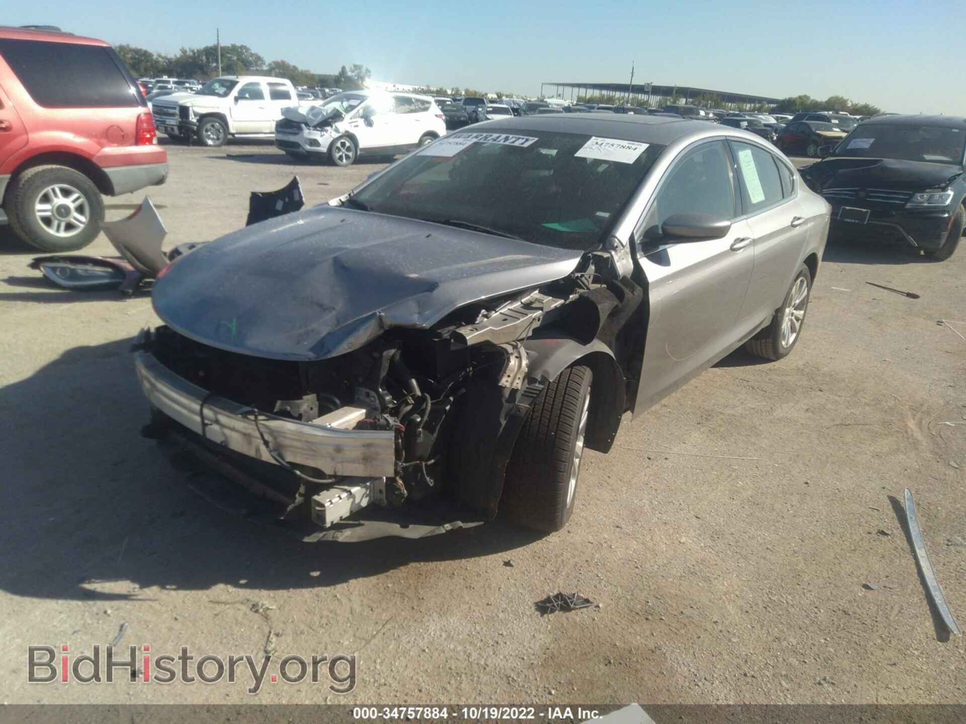 2015 CHRYSLER 200 - VIN: 1C3CCCAB5FN724742 - Фото 2