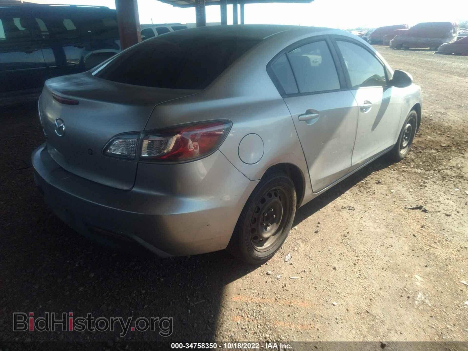 2011 MAZDA MAZDA3 - VIN: JM1BL1UG5B1391978 - Фото 4