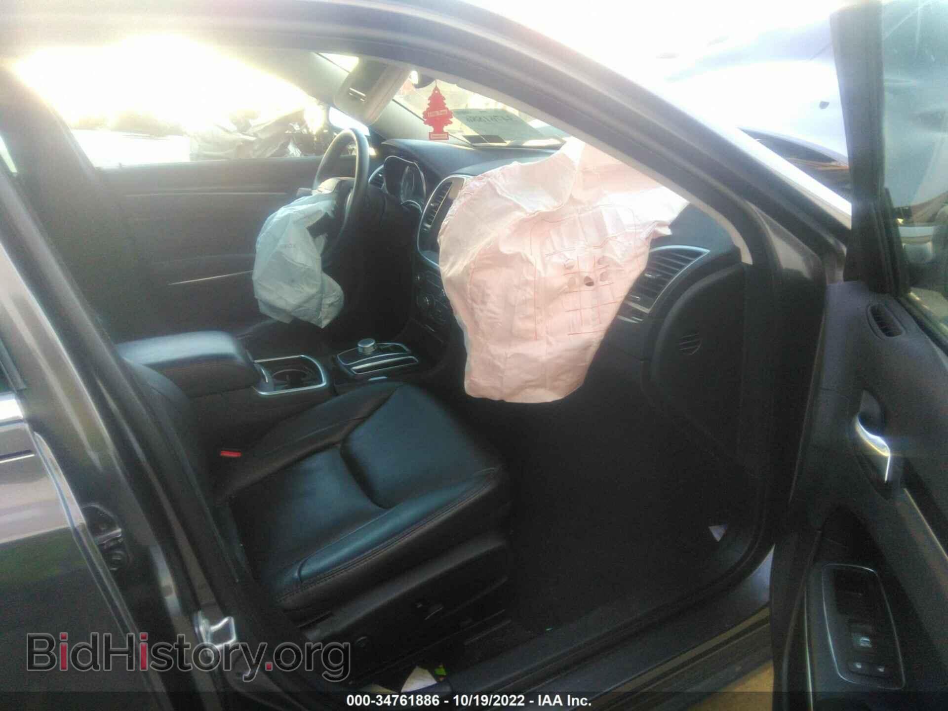 2016 CHRYSLER 300 - VIN: 2C3CCARG7GH213127 - Фото 5