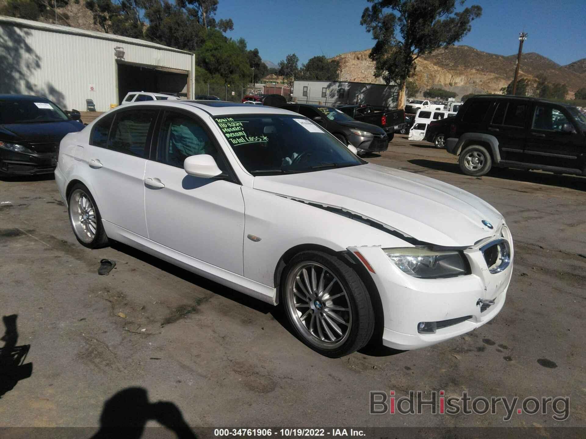 Photo WBAPH53549A438682 - BMW 3 SERIES 2009