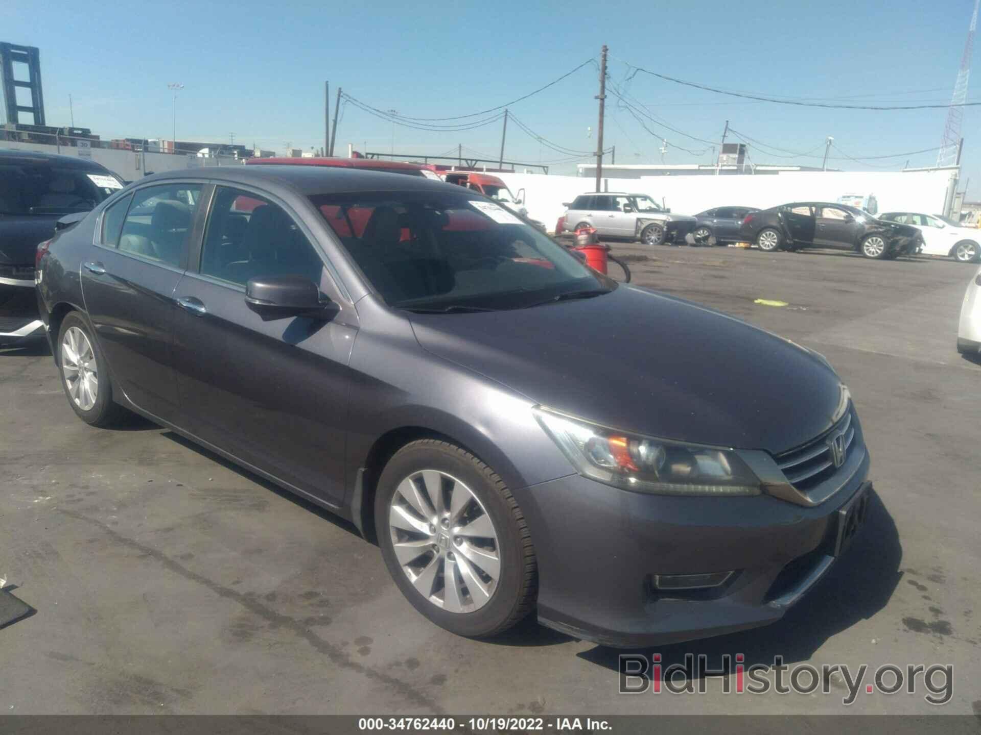 Photo 1HGCR2F84DA181732 - HONDA ACCORD SDN 2013