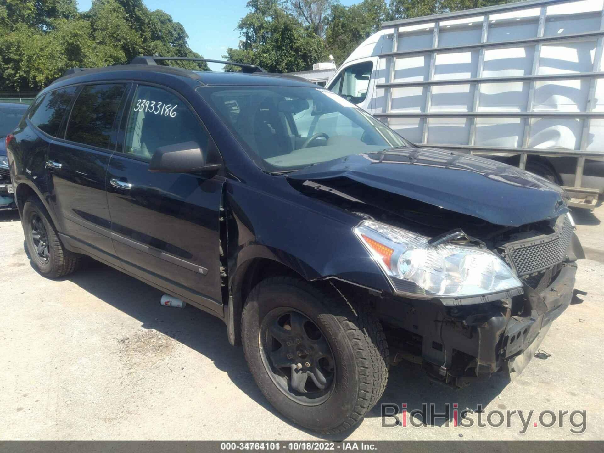 Photo 1GNLVEED7AS132144 - CHEVROLET TRAVERSE 2010