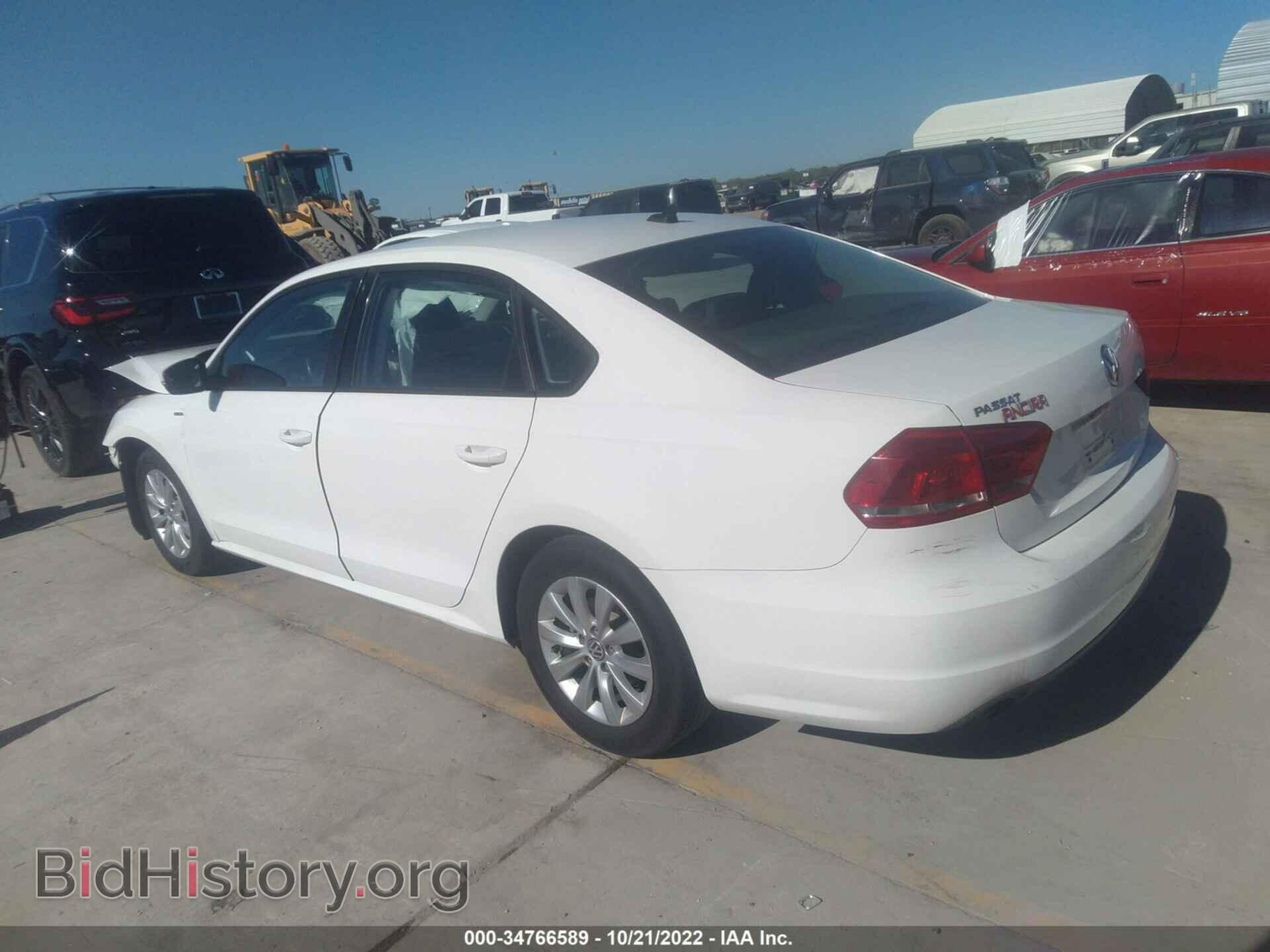 2015 VOLKSWAGEN PASSAT - VIN: 1VWAT7A37FC036186 - Фото 3