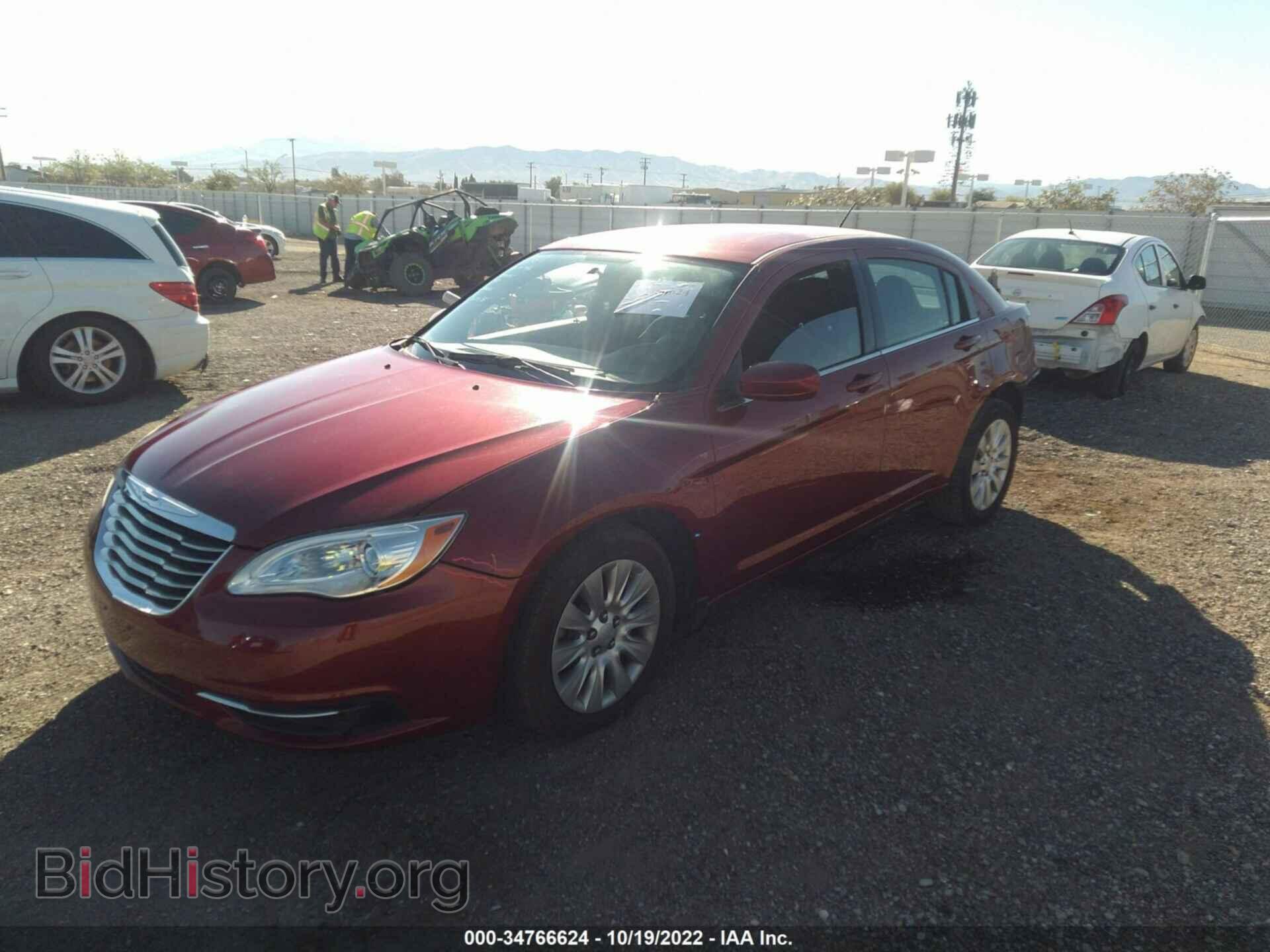2013 CHRYSLER 200 - VIN: 1C3CCBAB6DN686025 - Фото 2