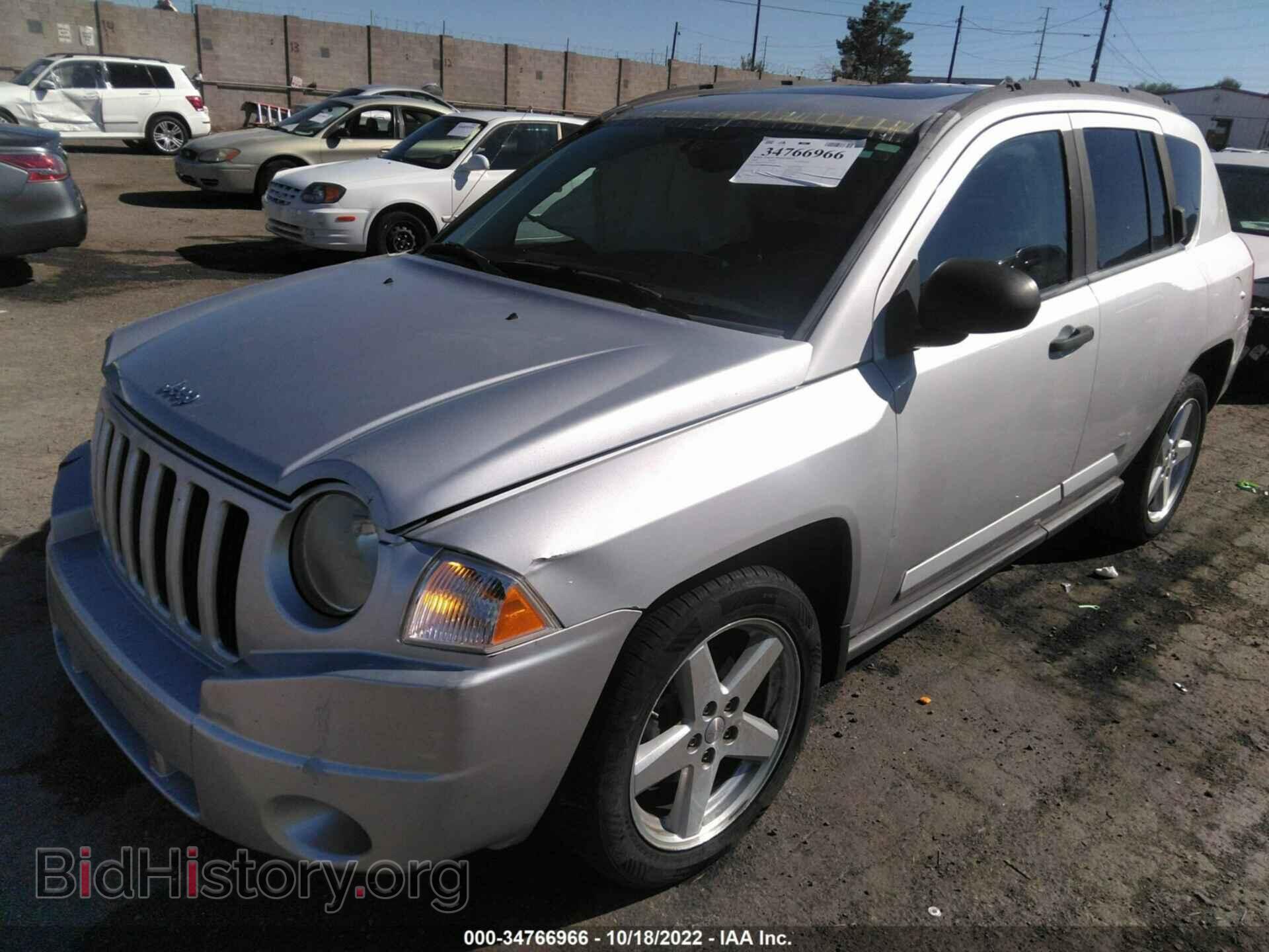 2008 JEEP COMPASS - VIN: 1J8FT57W58D676210 - Фото 2