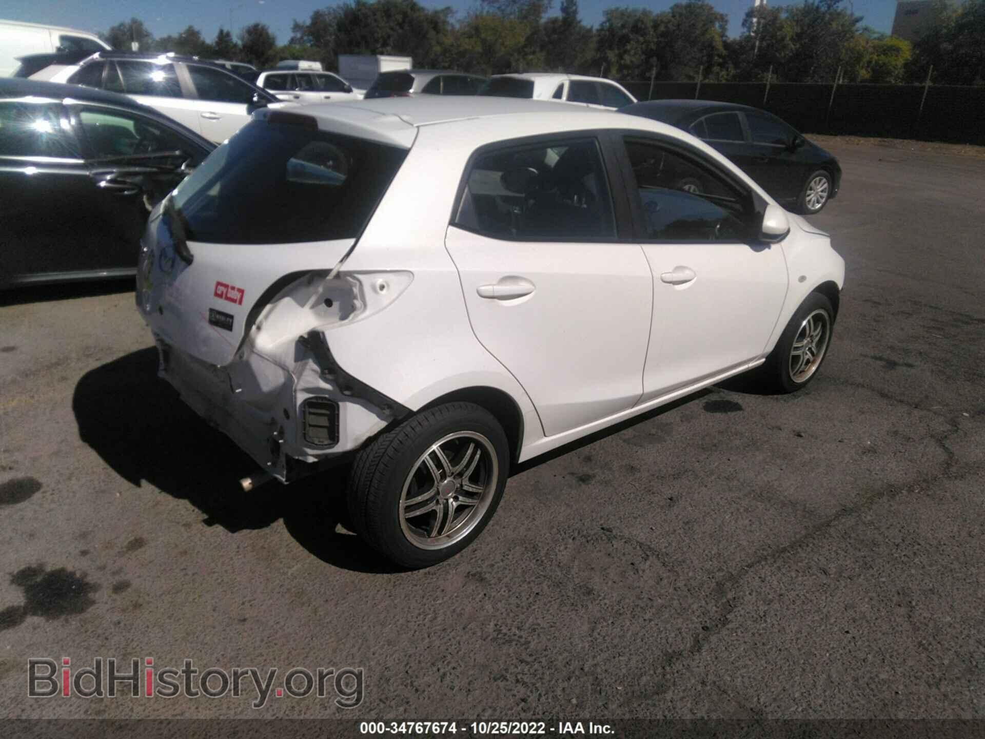 2014 MAZDA MAZDA2 - VIN: JM1DE1KY7E0172352 - Фото 4