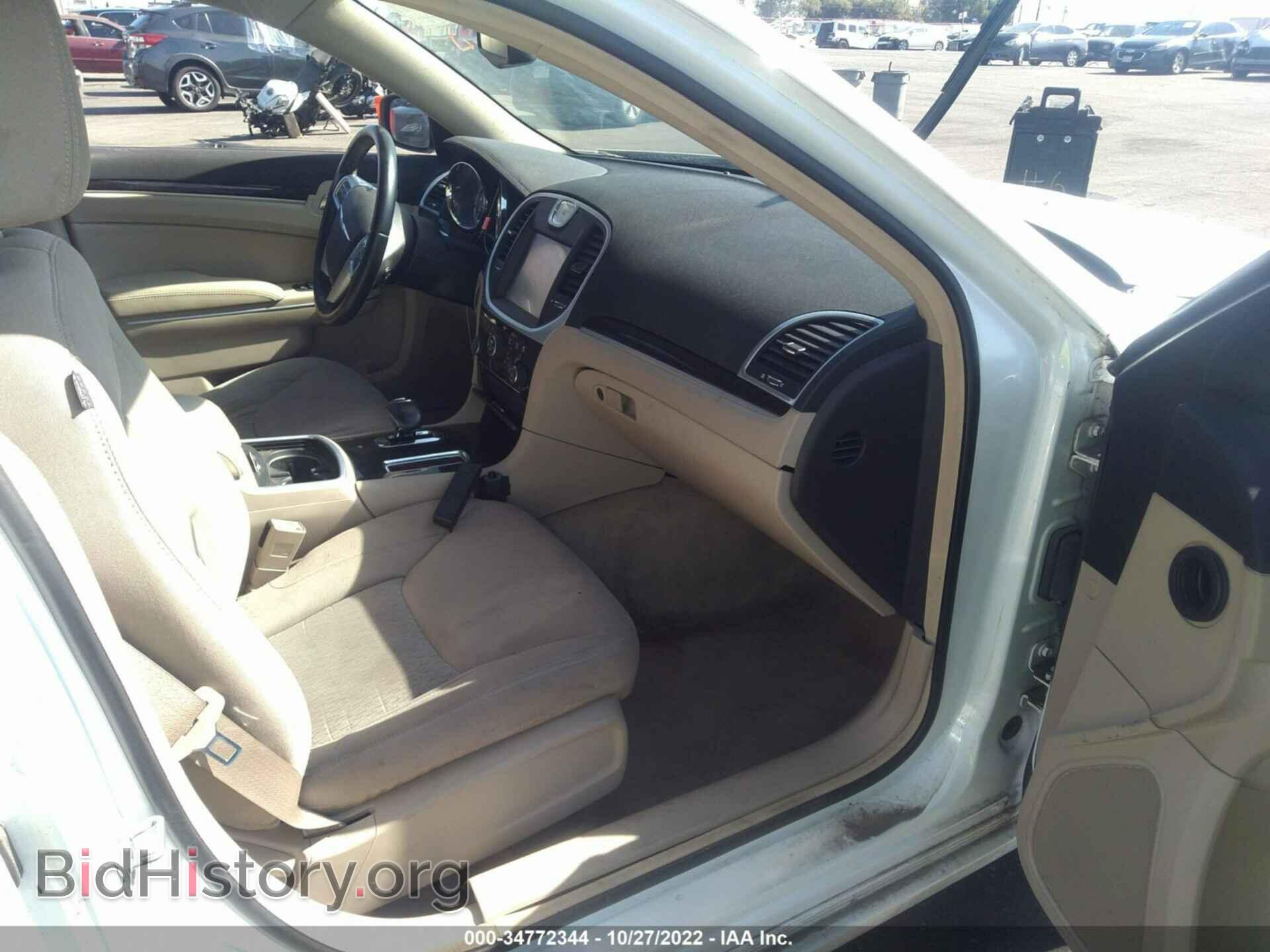 2012 CHRYSLER 300 - VIN: 2C3CCAAG5CH256421 - Photo 5