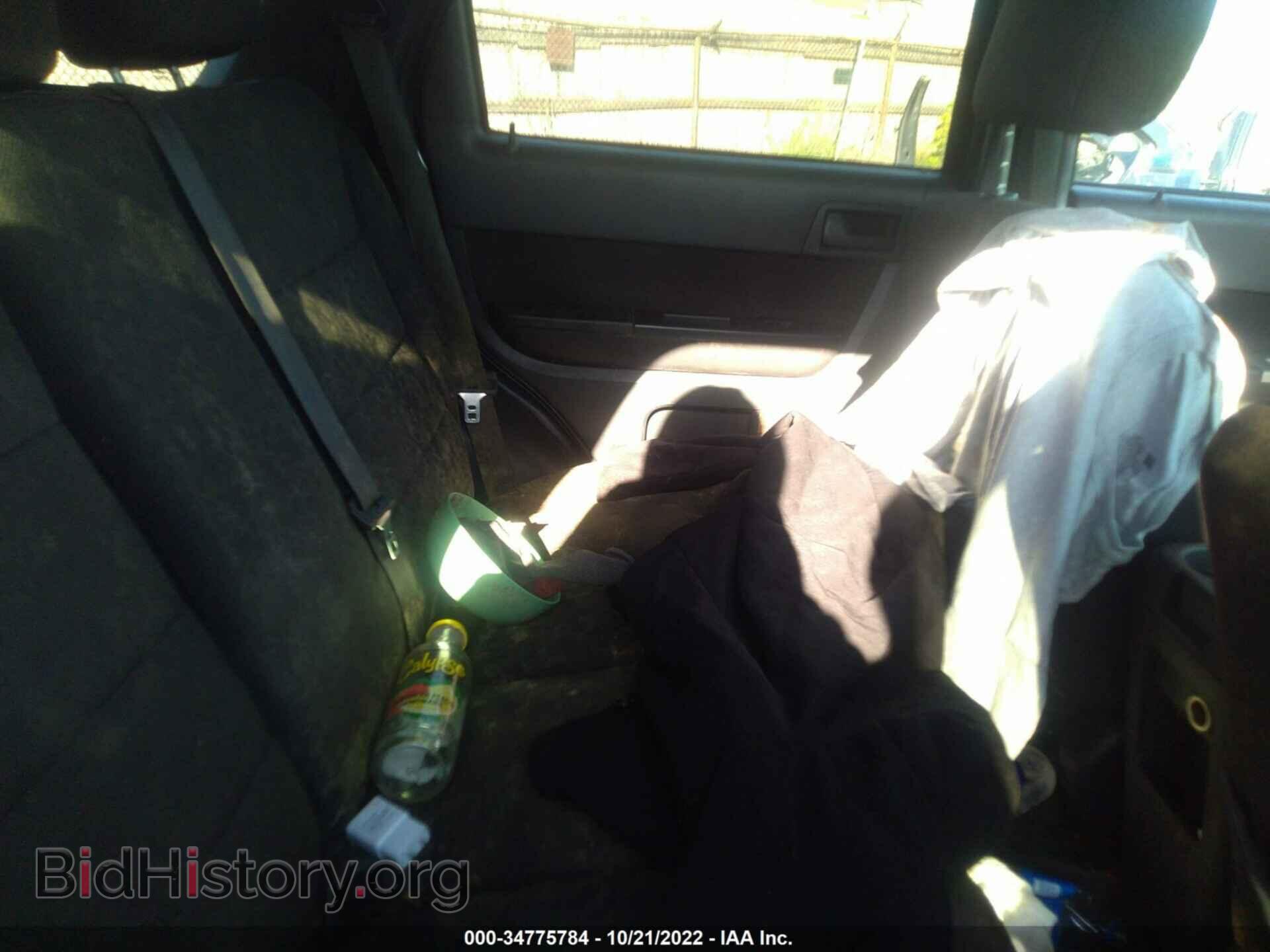 2010 FORD ESCAPE - VIN: 1FMCU0D76AKB82510 - Photo 8