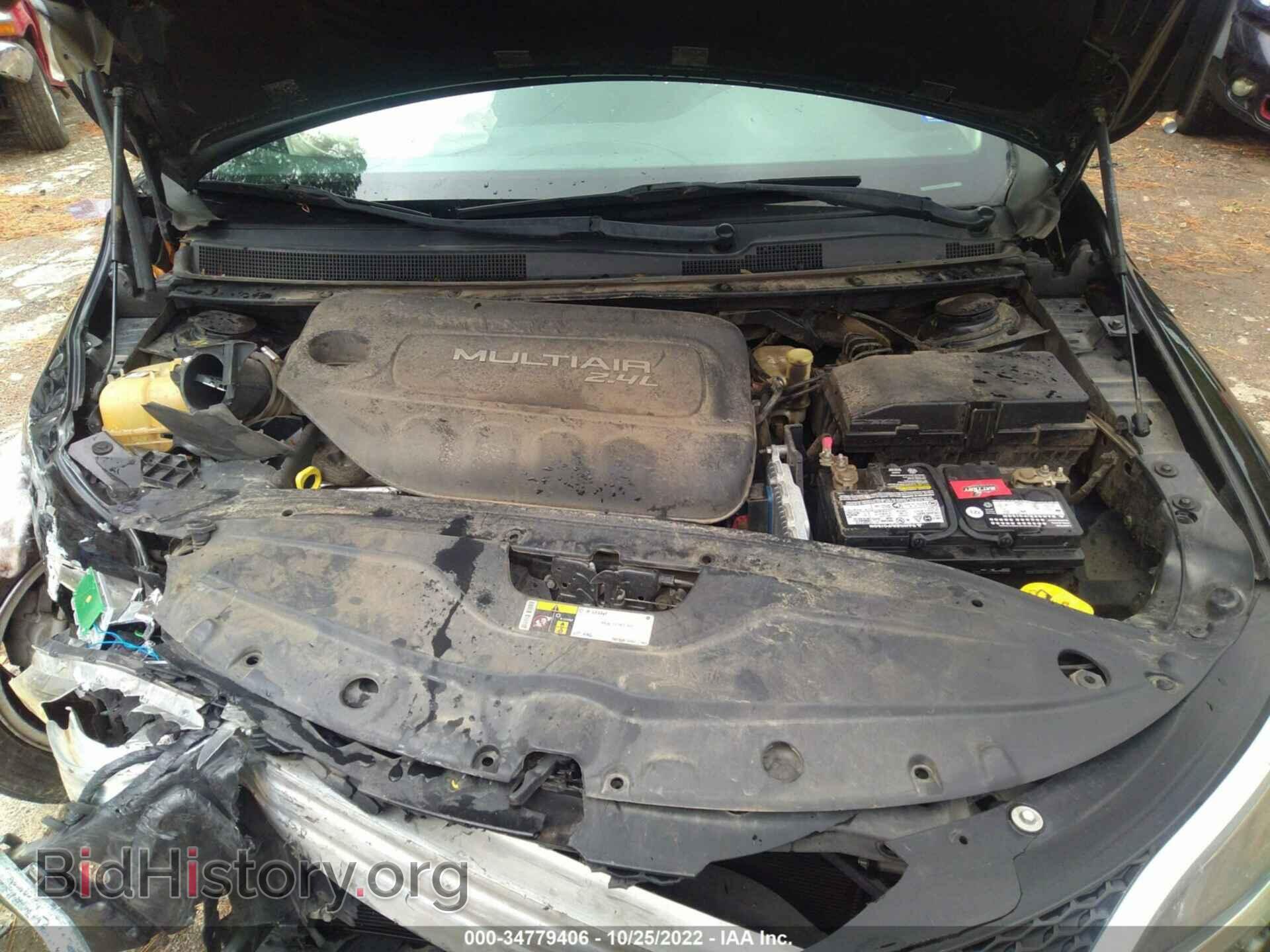 2016 CHRYSLER 200 - VIN: 1C3CCCAB3GN155701 - Фото 10