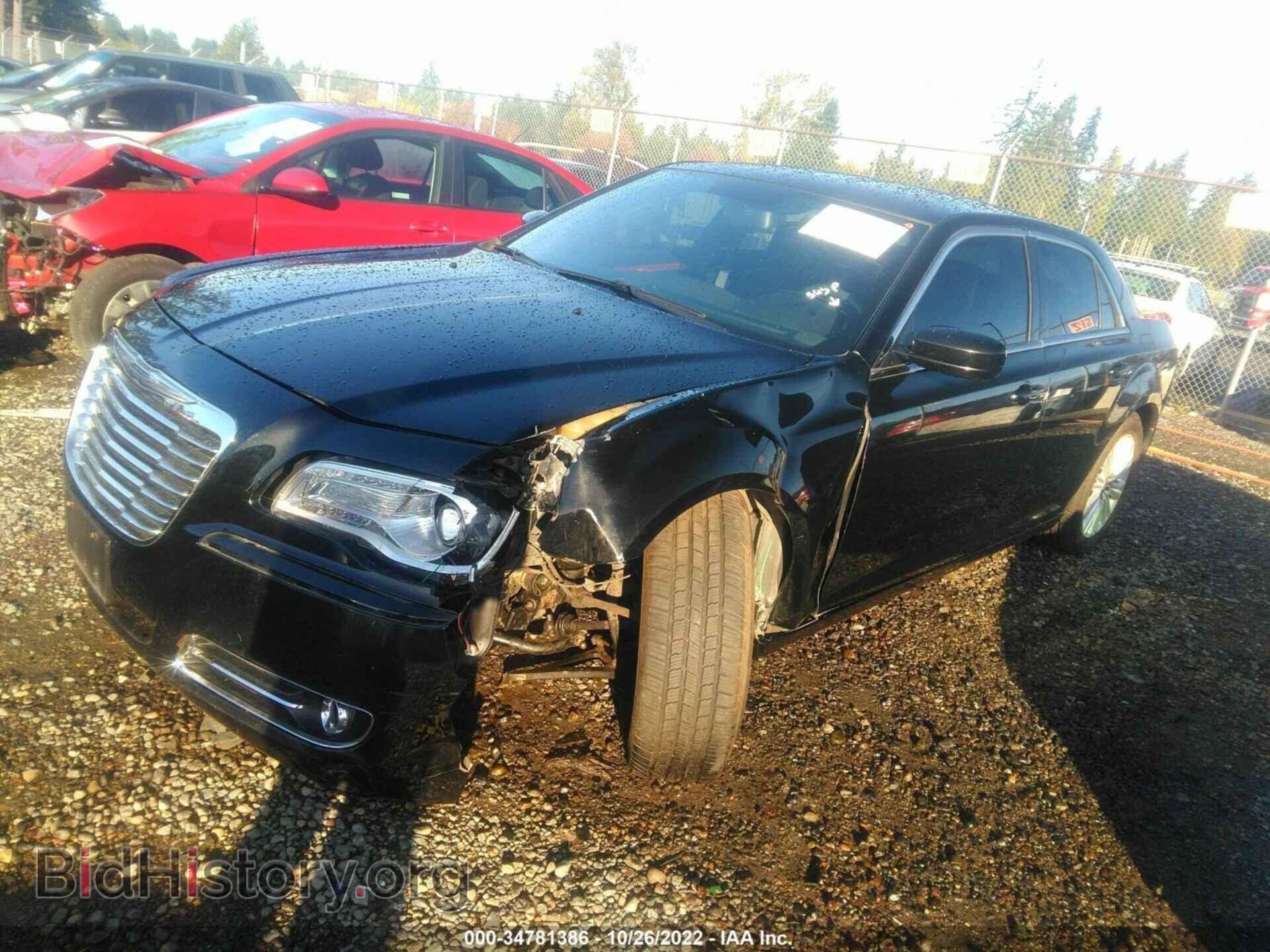 2013 CHRYSLER 300 - VIN: 2C3CCARG1DH533538 - Фото 2