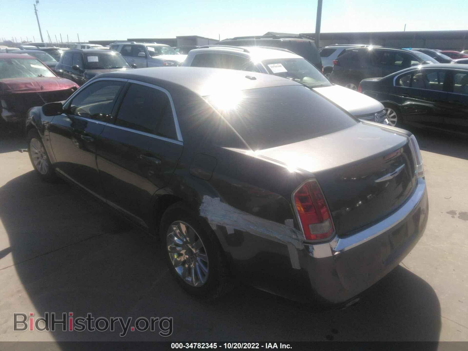 2013 CHRYSLER 300 - VIN: 2C3CCAAG3DH608977 - Photo 3
