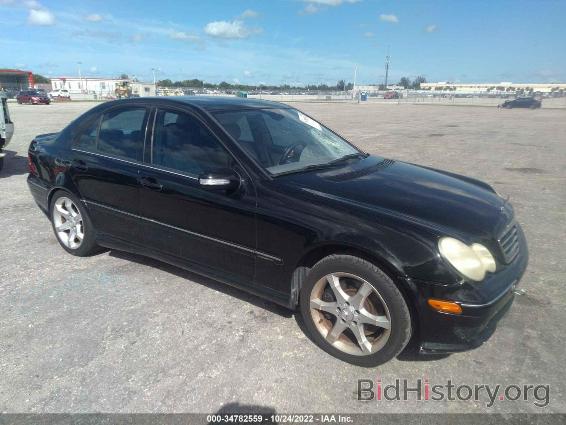 Photo WDBRF52H07F931173 - MERCEDES-BENZ C-CLASS 2007