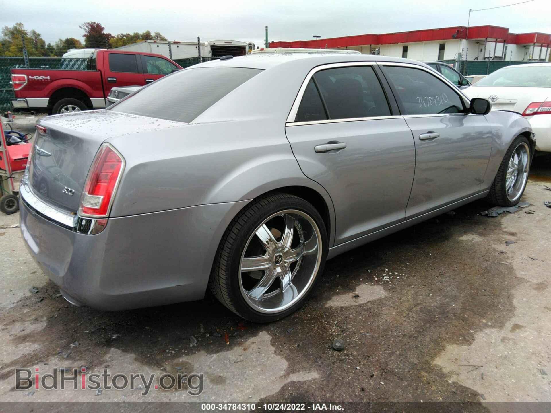 2014 CHRYSLER 300 - VIN: 2C3CCAAG0EH365727 - Фото 4