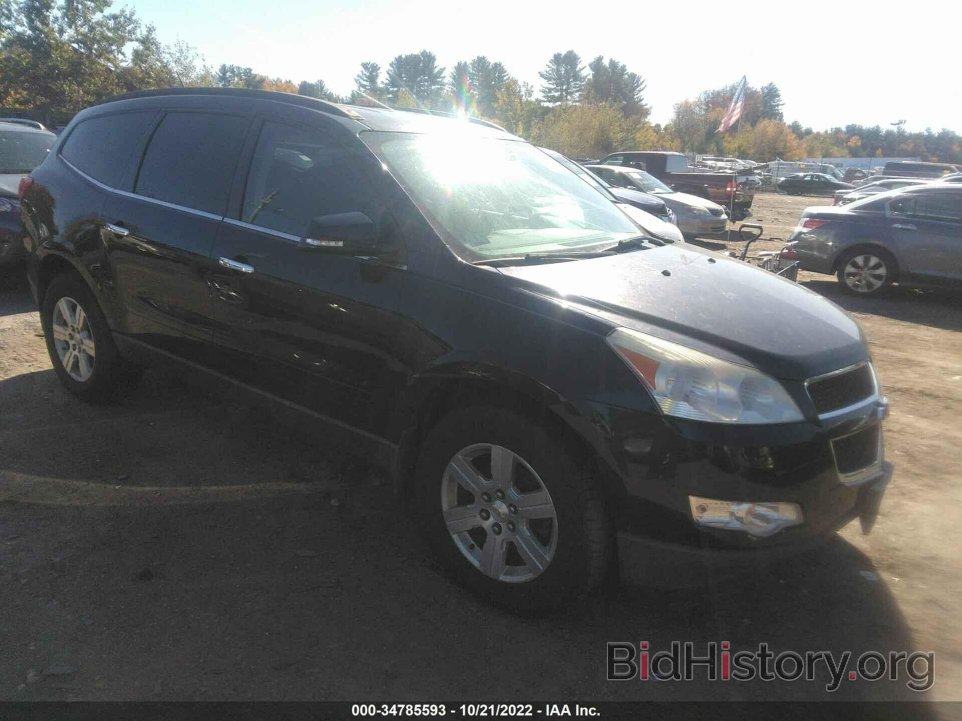 Photo 1GNKVGED0BJ225408 - CHEVROLET TRAVERSE 2011