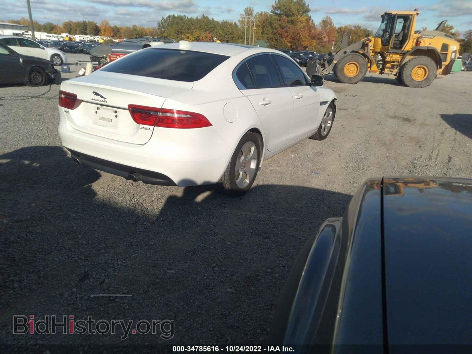 2017 JAGUAR XE - VIN: SAJAR4BG2HA947544 - Фото 4