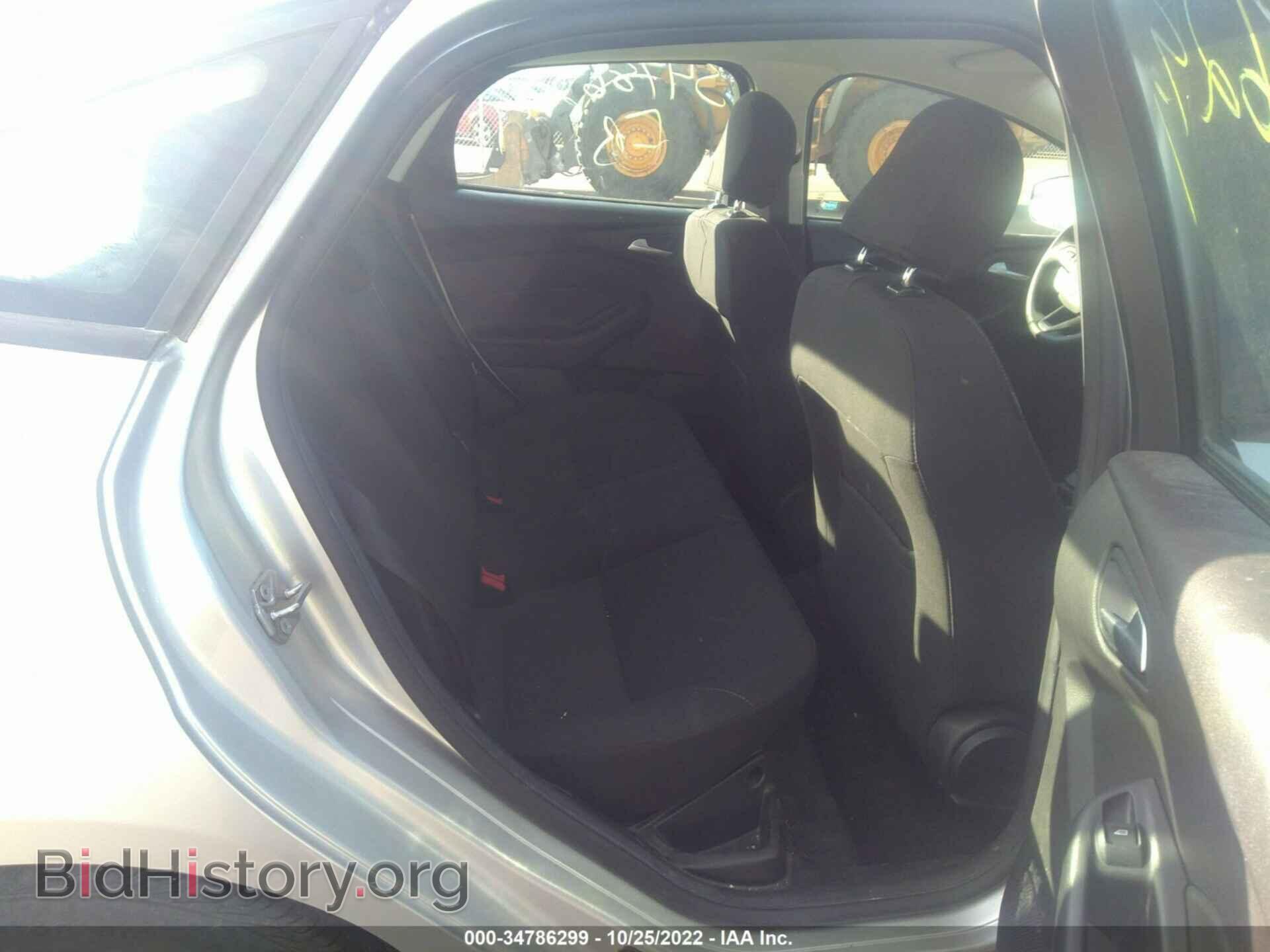 2017 FORD FOCUS - VIN: 1FADP3F24HL223066 - Фото 8