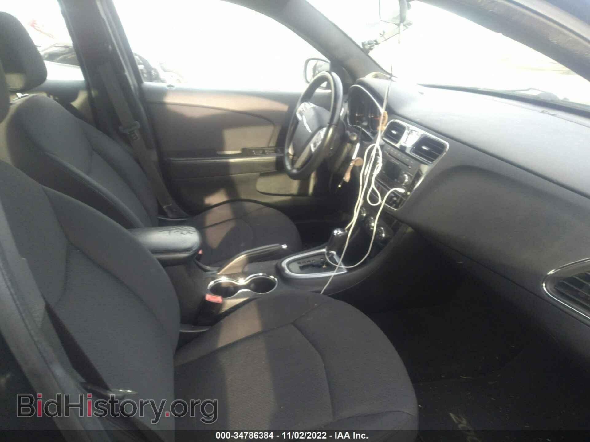 2012 CHRYSLER 200 - VIN: 1C3CCBBB4CN299423 - Фото 5