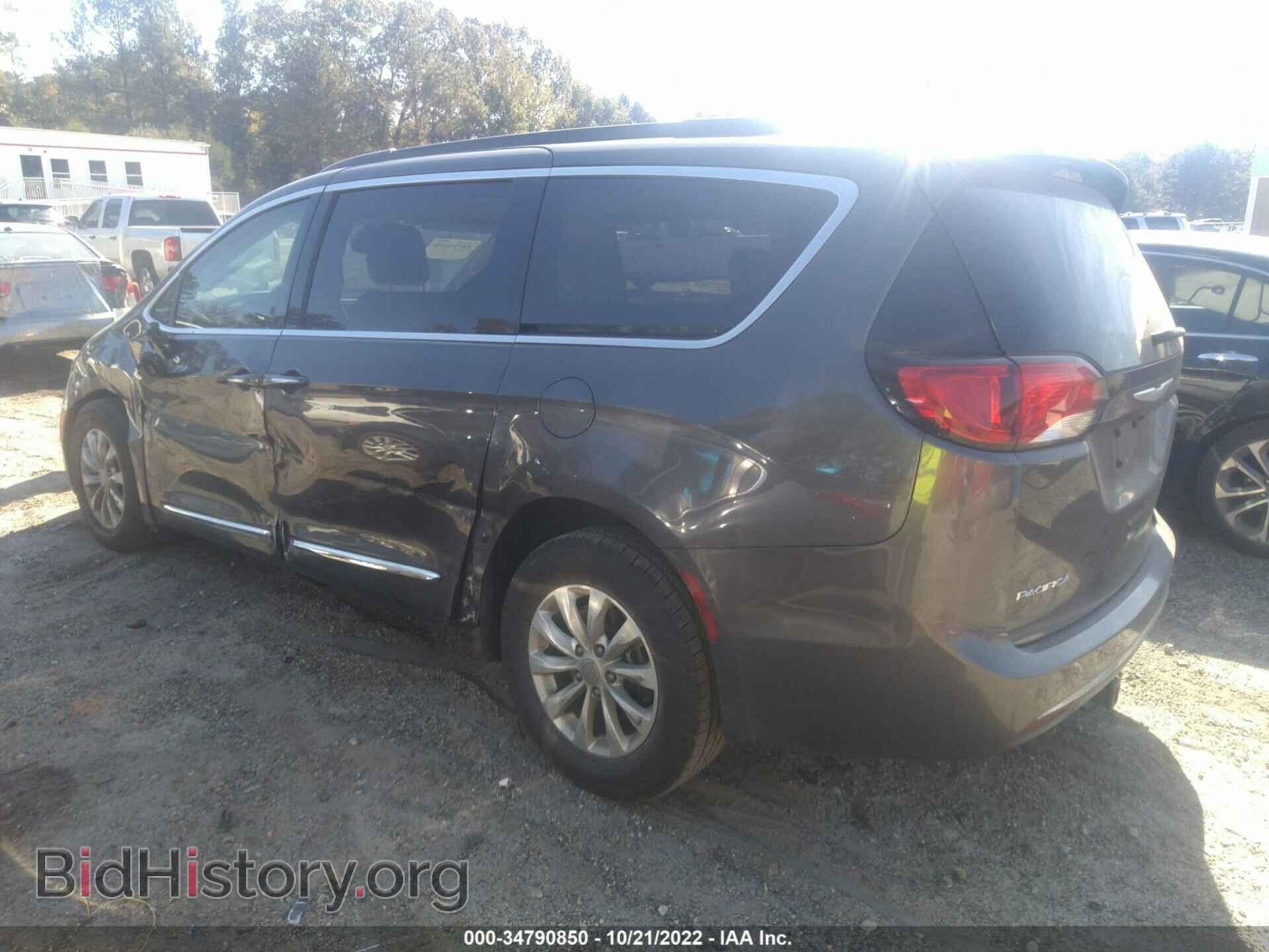 2017 CHRYSLER PACIFICA - VIN: 2C4RC1BG3HR705665 - Фото 3